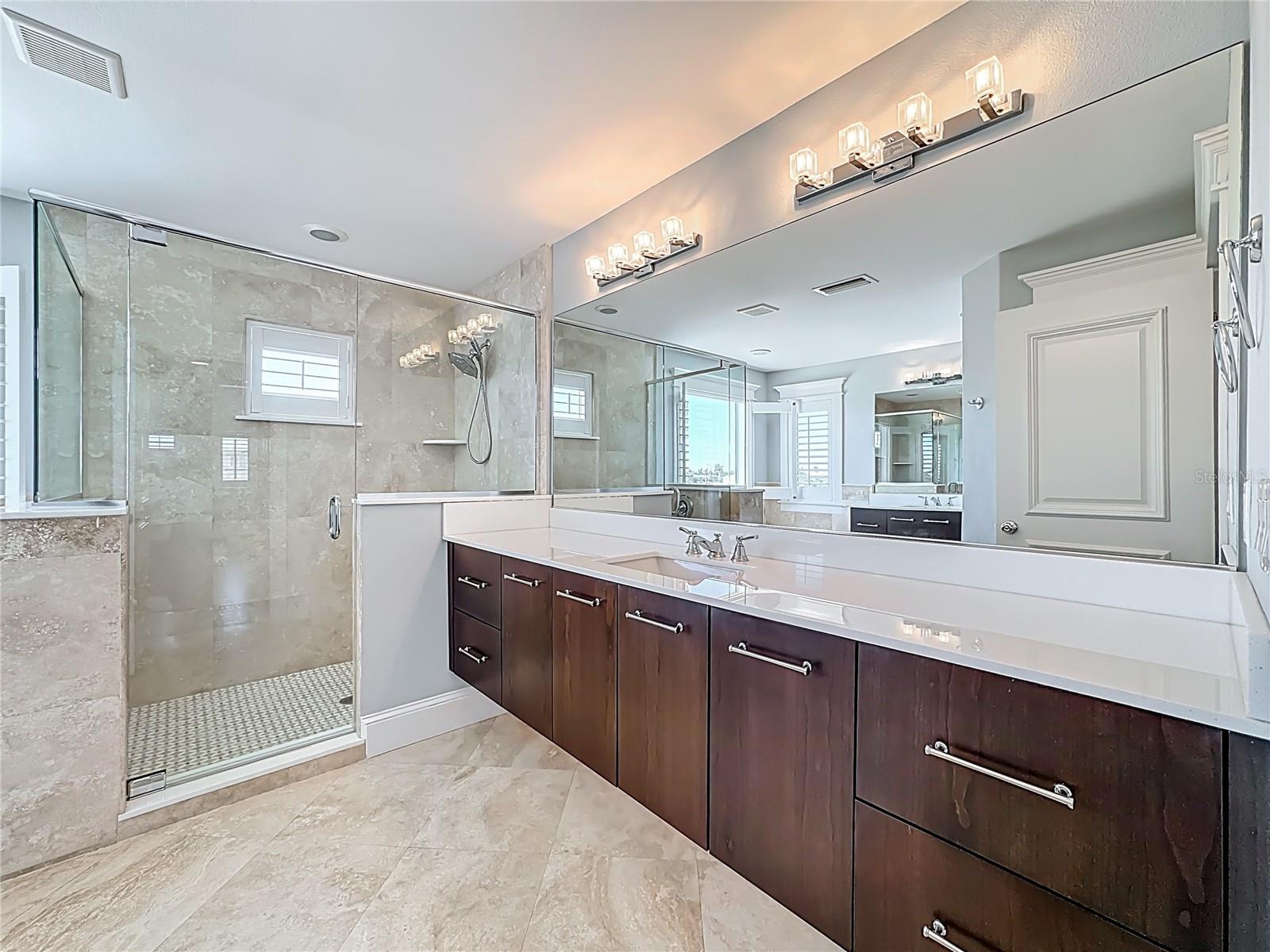 Listing photo id 36 for 529 77th Street