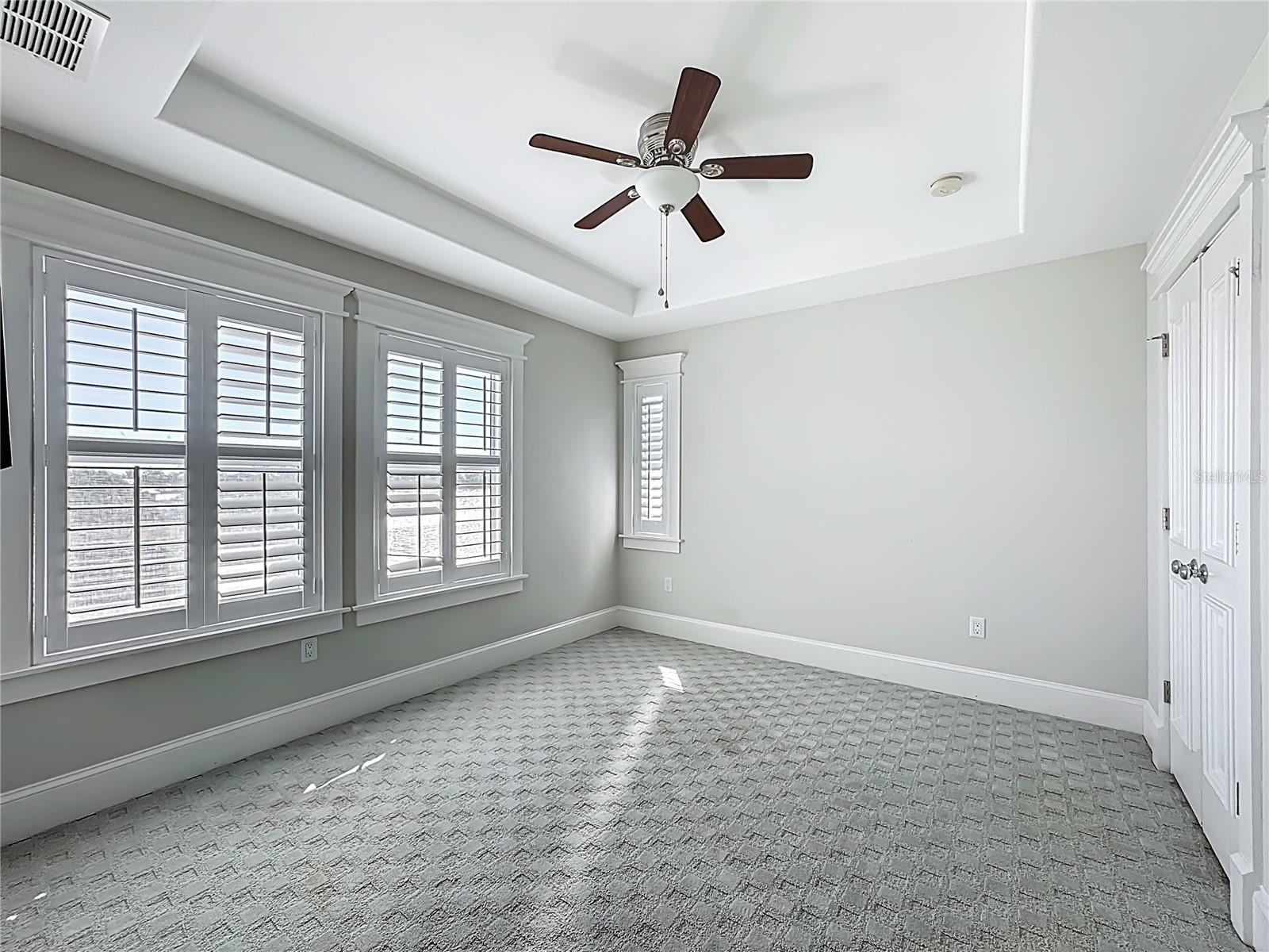 Listing photo id 39 for 529 77th Street