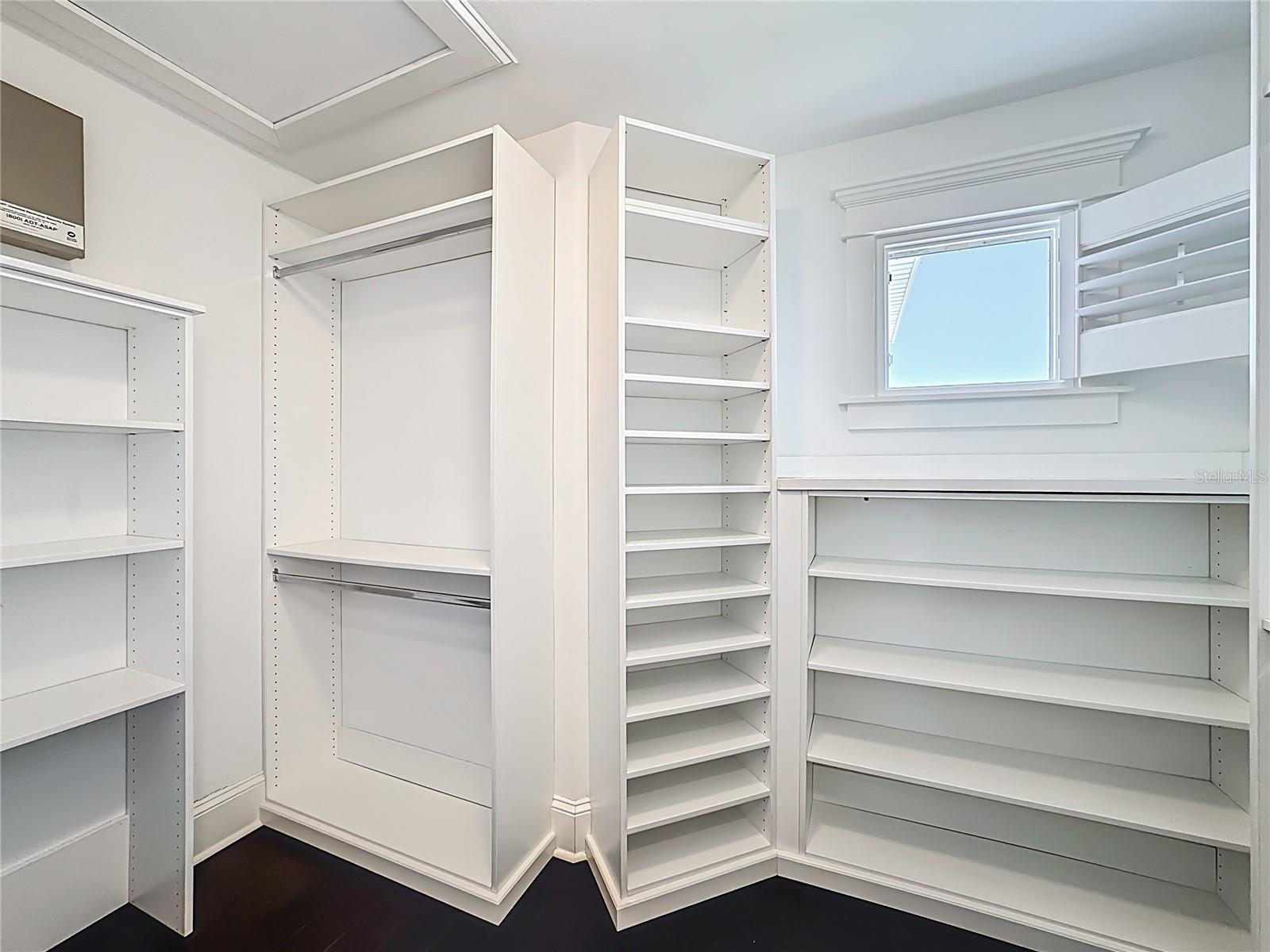 Listing photo id 45 for 529 77th Street