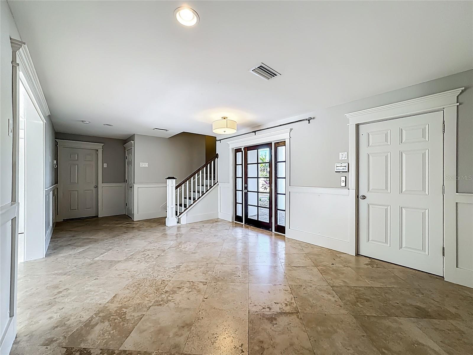 Listing photo id 56 for 529 77th Street