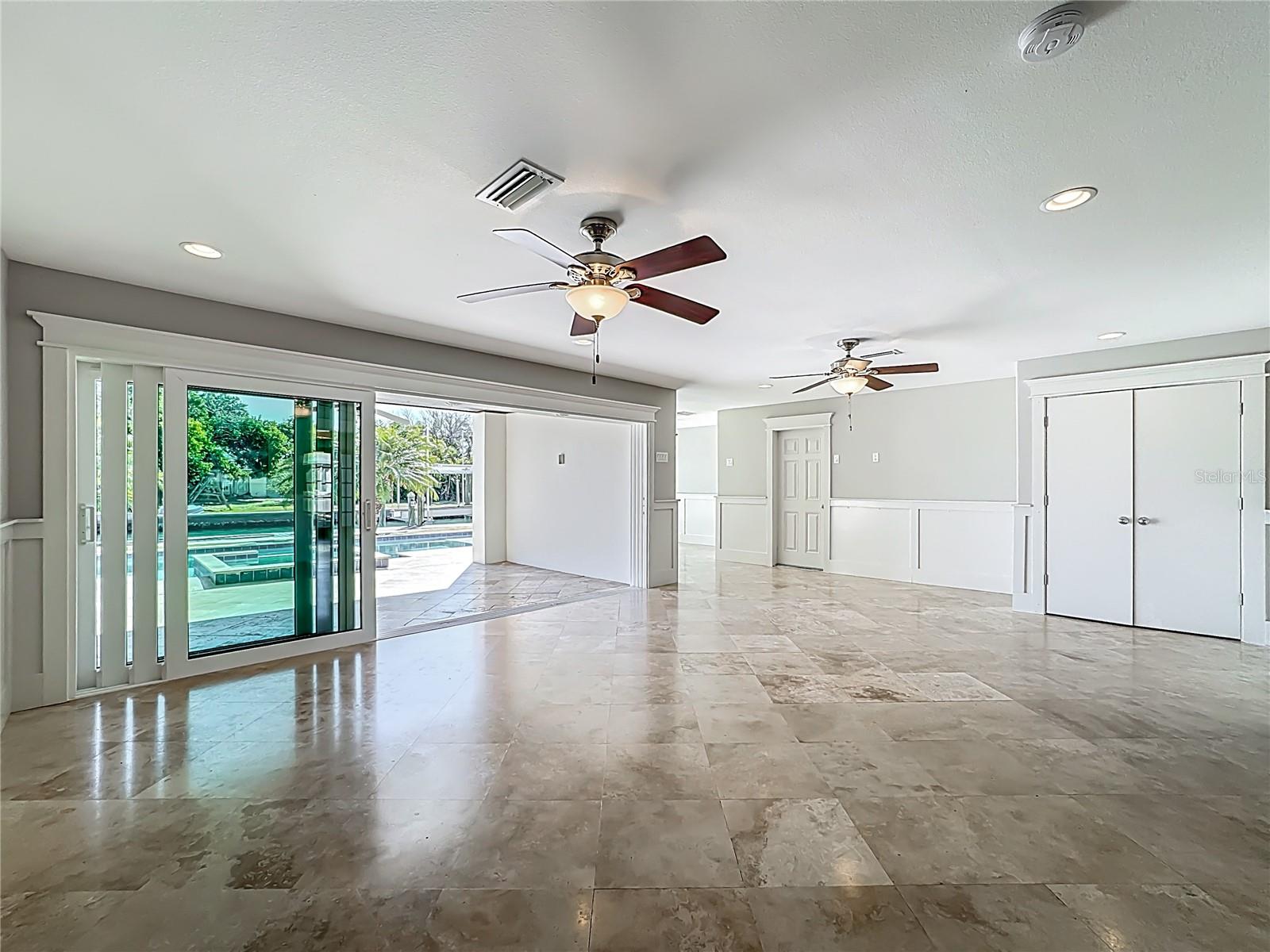 Listing photo id 57 for 529 77th Street