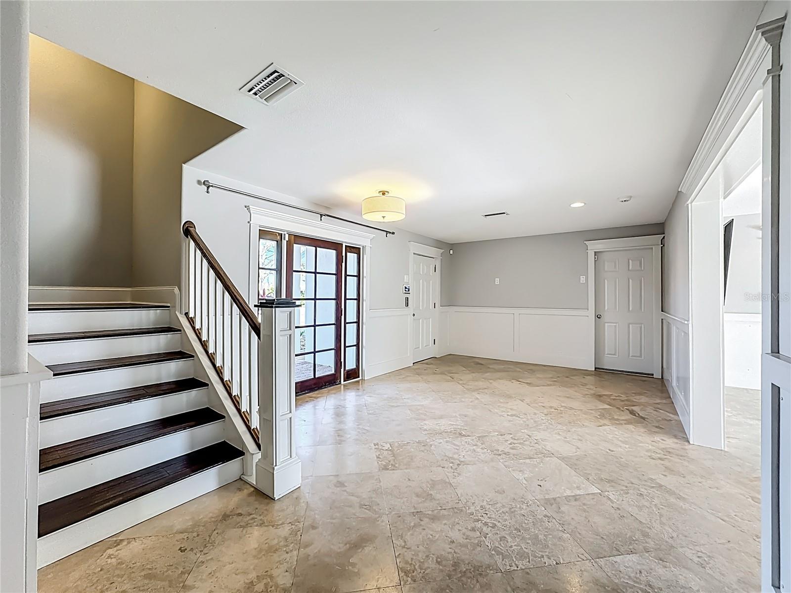 Listing photo id 60 for 529 77th Street