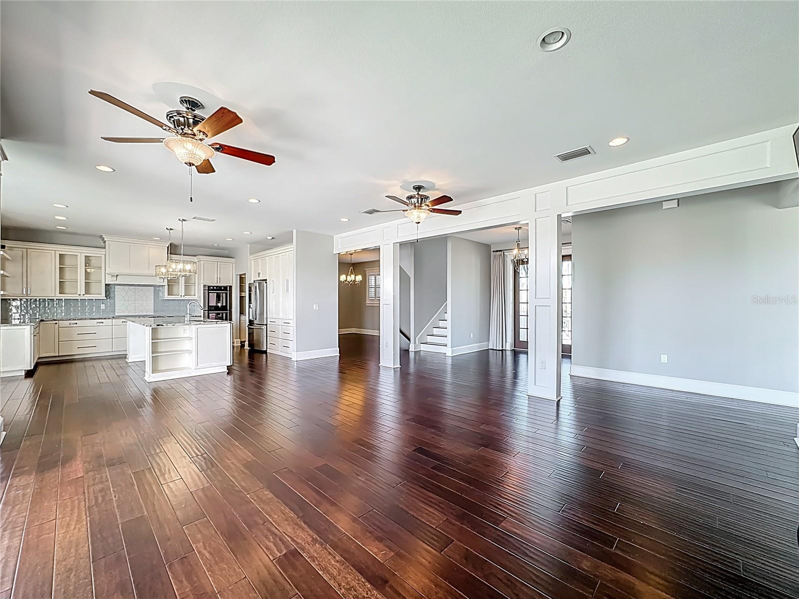 Listing photo id 6 for 529 77th Street