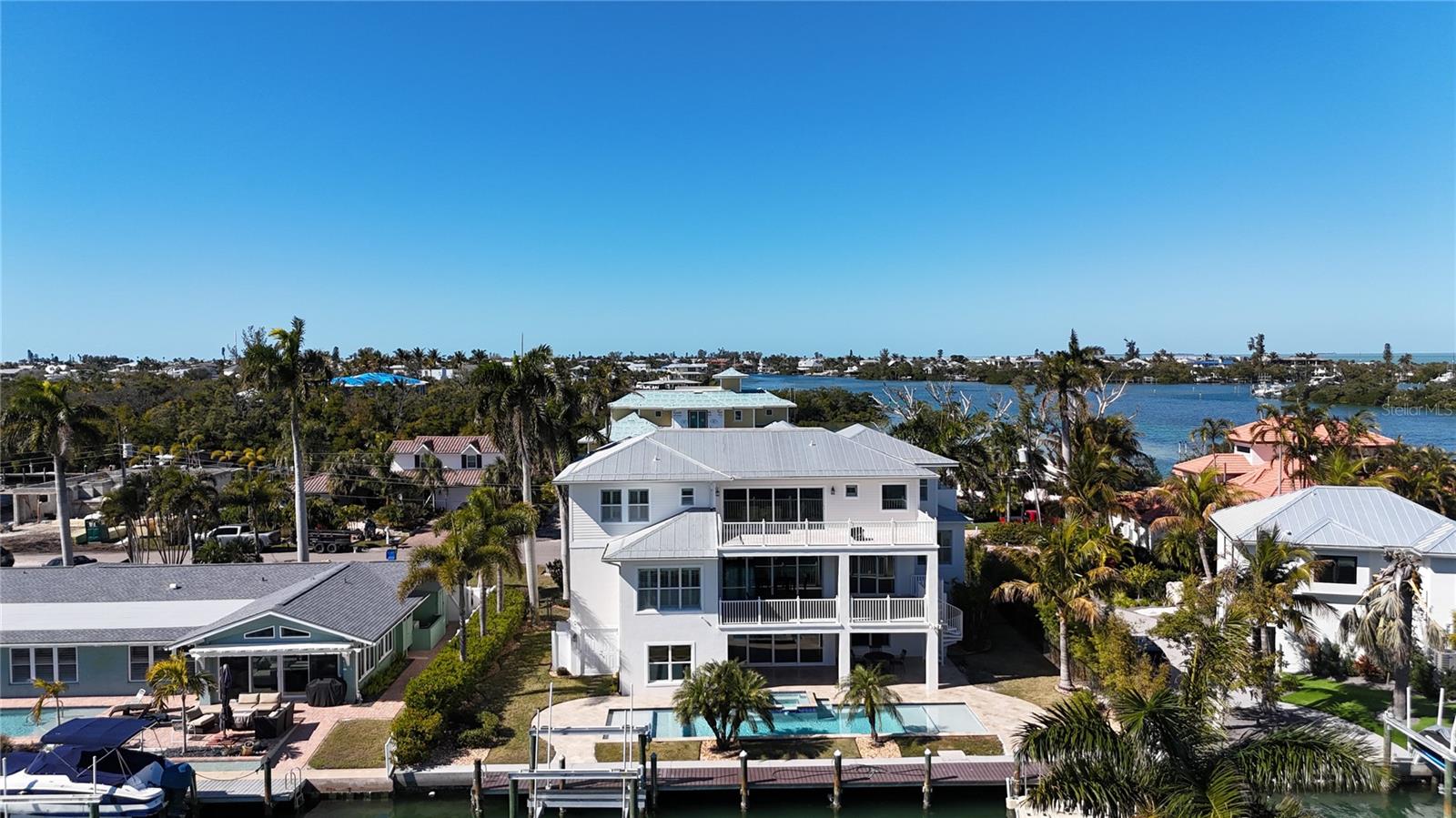 Listing photo id 85 for 529 77th Street