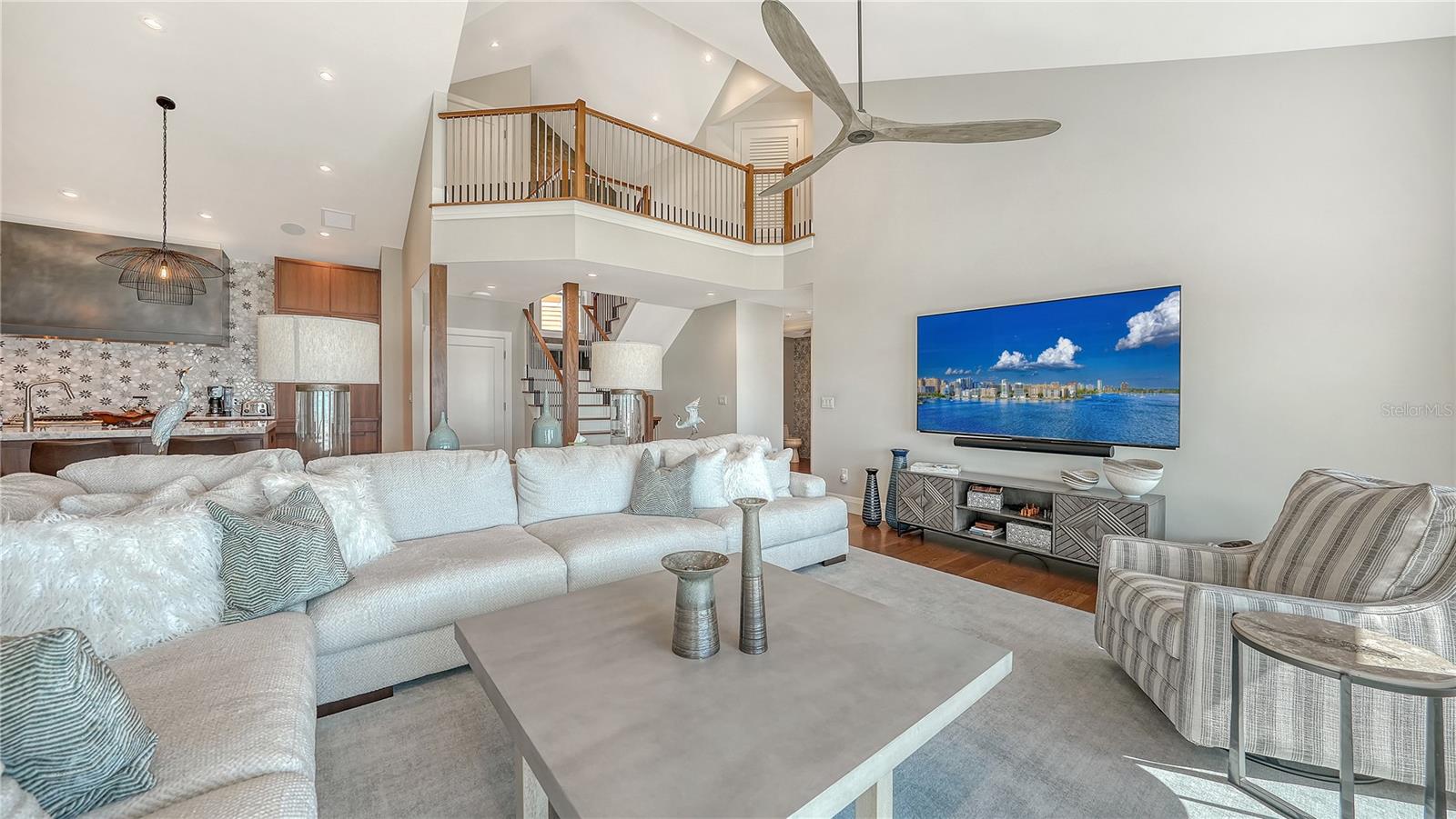 Image 11 of 73 For 95 52nd Street