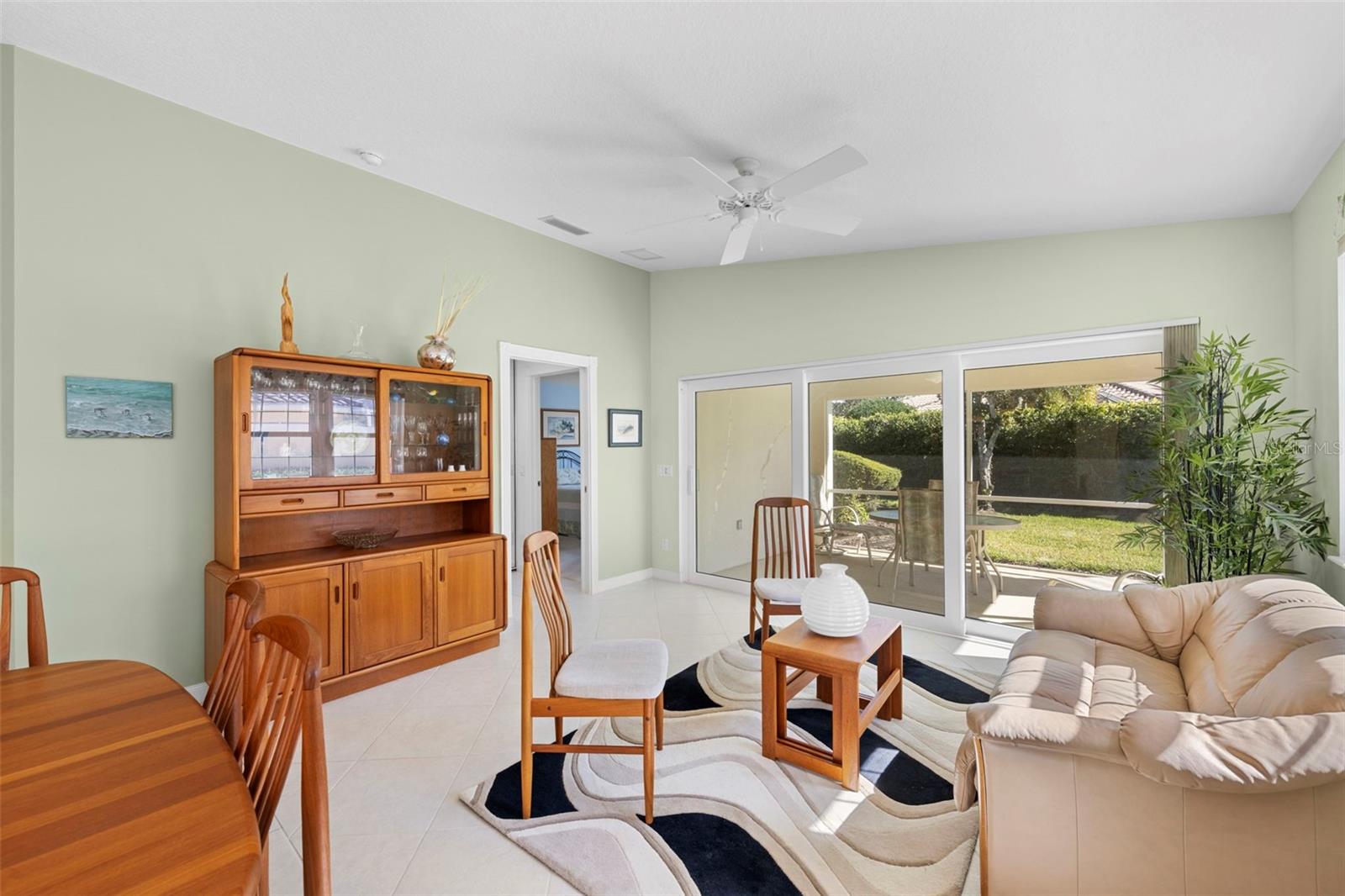 Image 17 of 43 For 7517 Renato Court