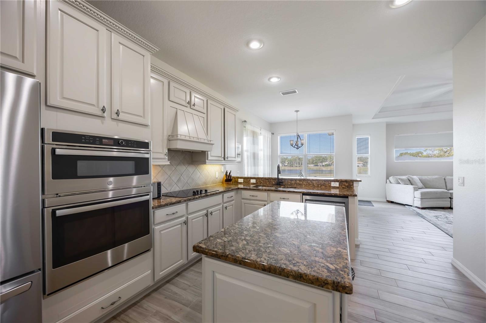 Image 12 of 57 For 9109 Winter Harbour Way