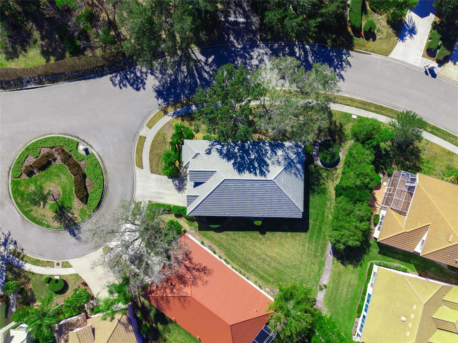 Image 8 of 70 For 6721 Oak Manor Drive