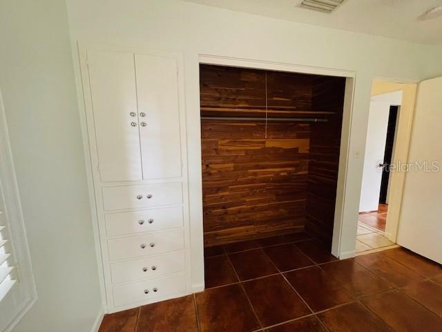 Image 16 of 25 For 2208 Robinson Avenue