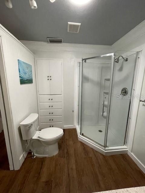 Image 19 of 25 For 2208 Robinson Avenue