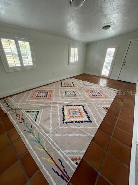 Image 5 of 25 For 2208 Robinson Avenue