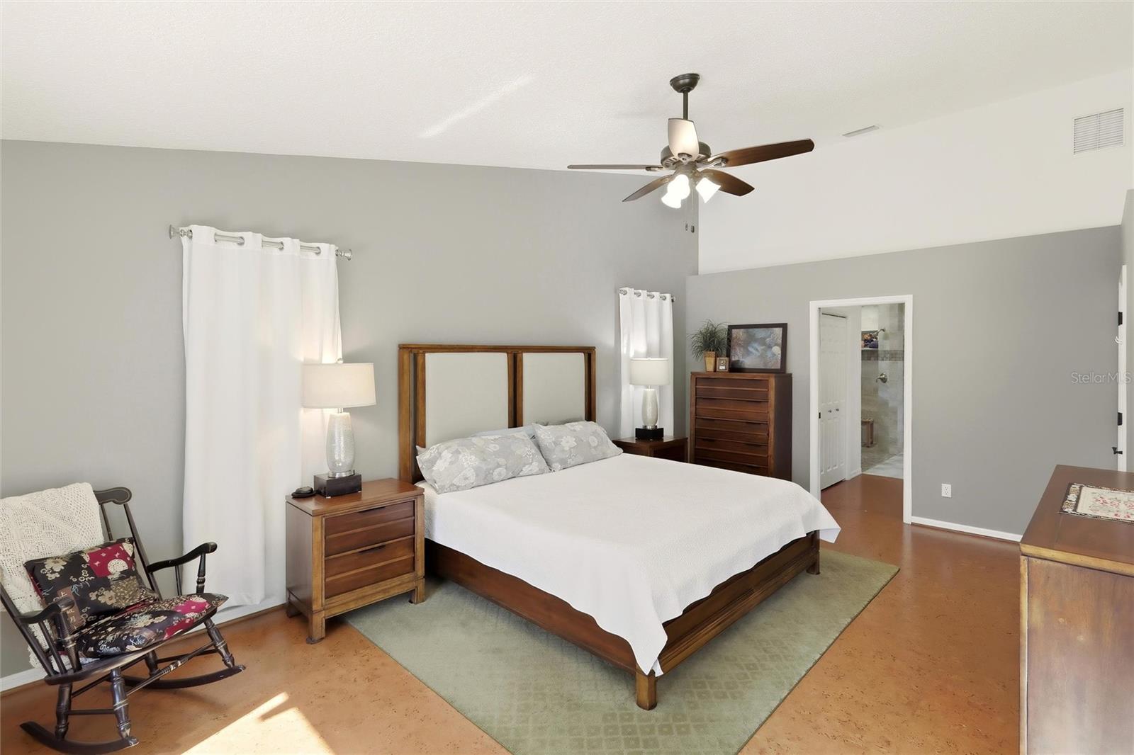 Image 14 of 40 For 12806 7th Avenue Ne