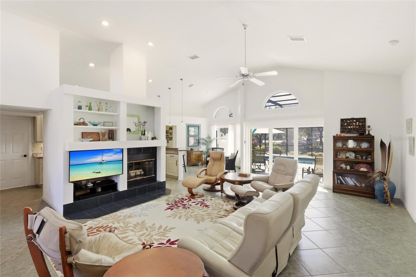 Image 4 of 40 For 12806 7th Avenue Ne