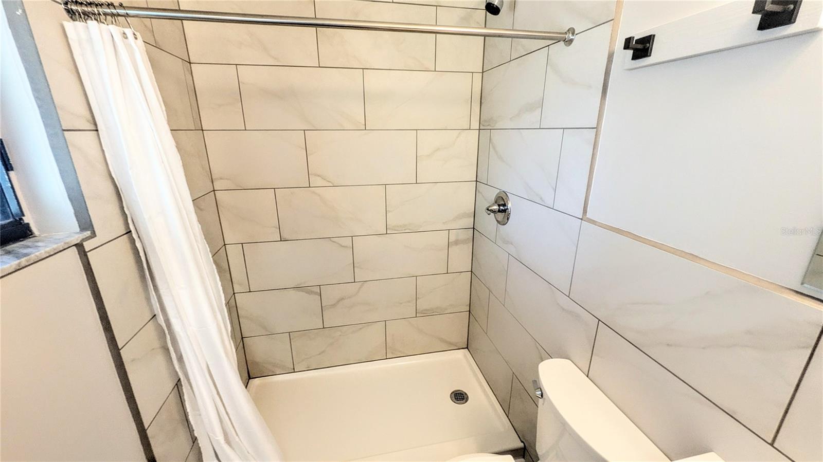 Image 14 of 24 For 6973 Madonna Place