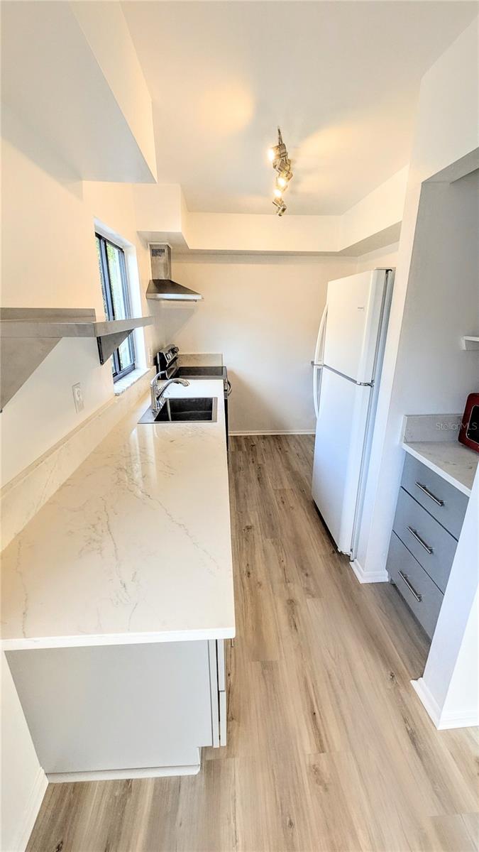 Image 5 of 24 For 6973 Madonna Place