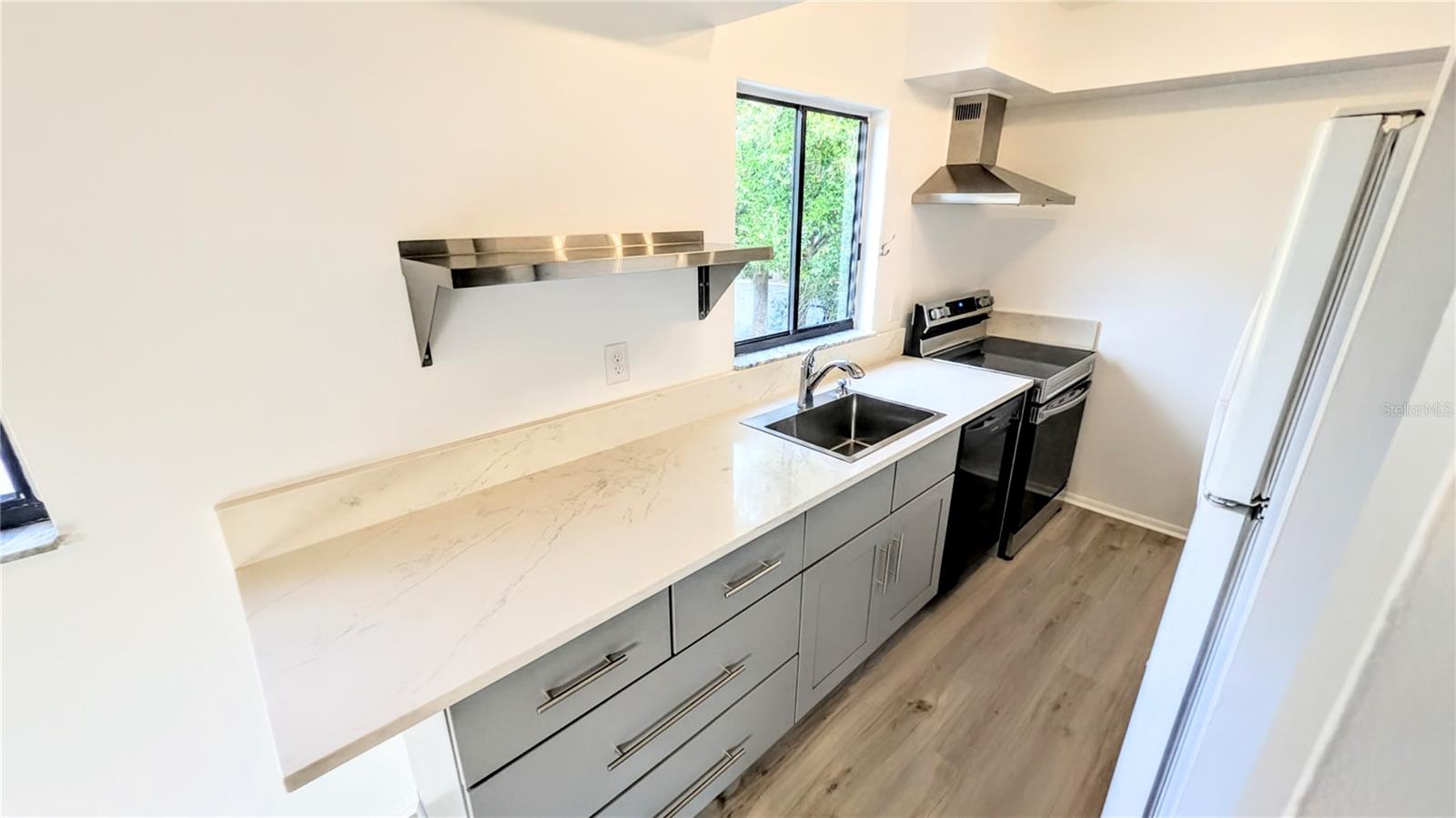 Image 6 of 24 For 6973 Madonna Place