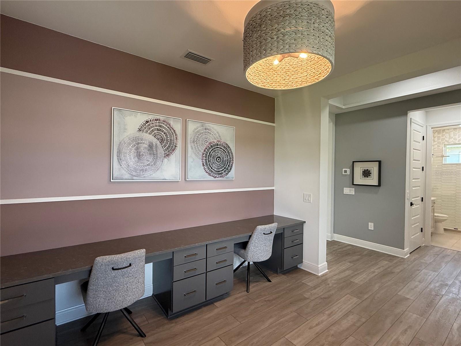 Image 10 of 49 For 1007 Waterline Court