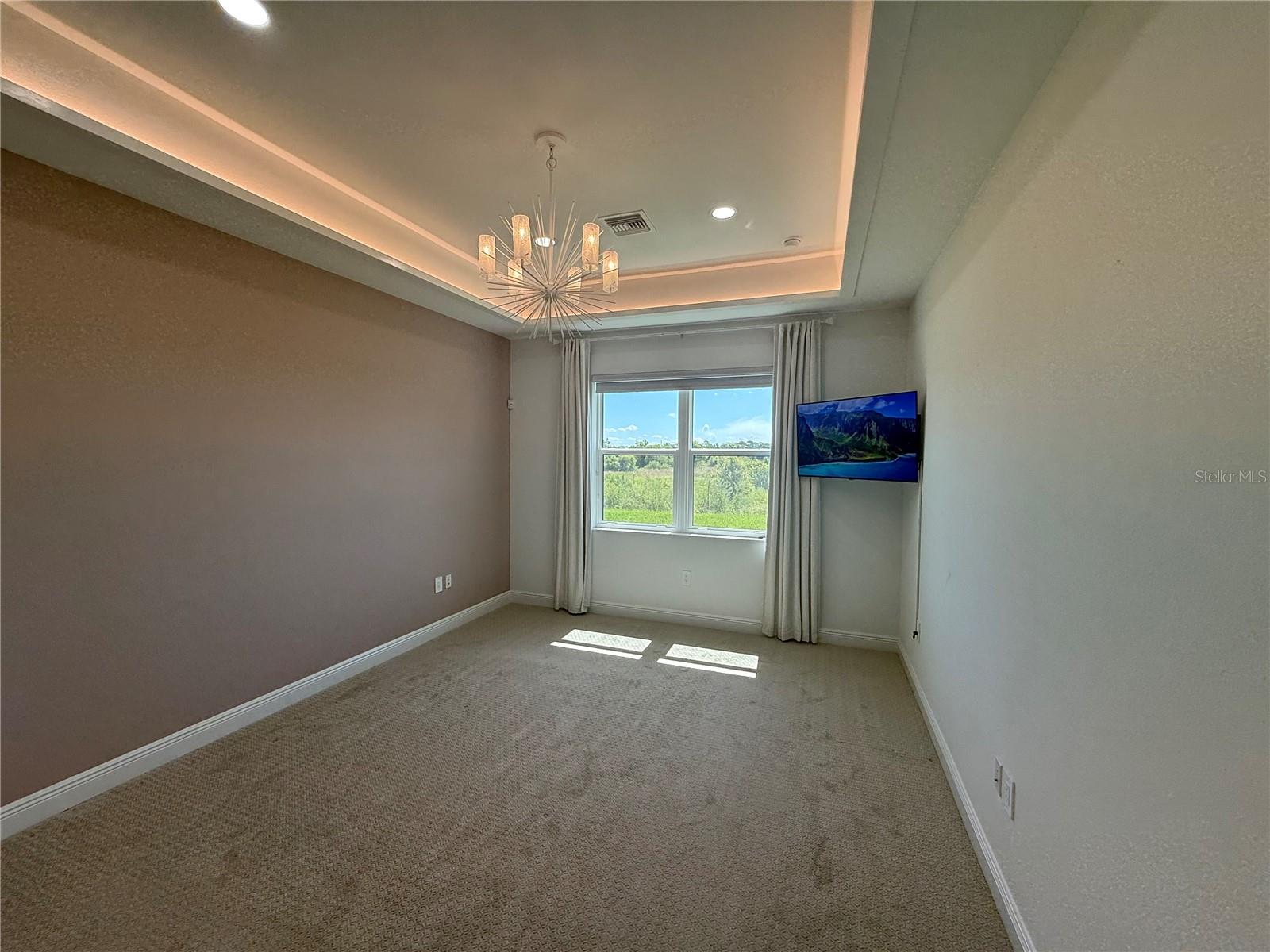 Image 13 of 49 For 1007 Waterline Court