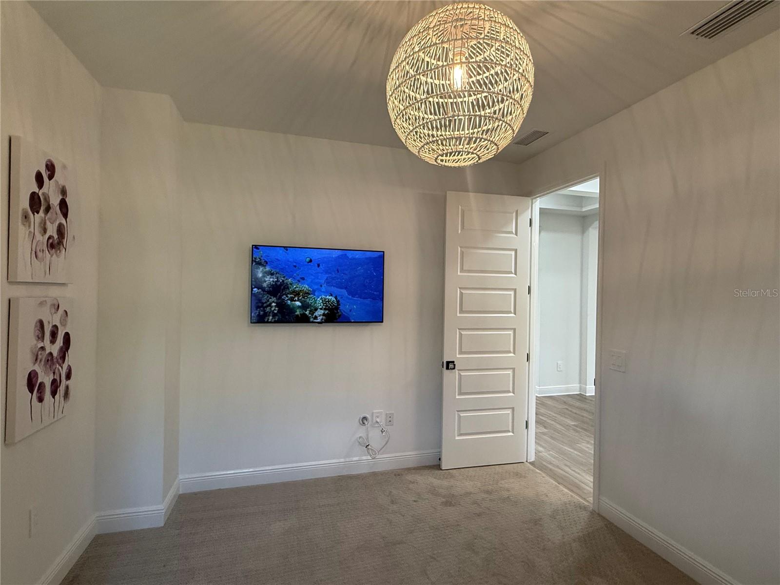 Image 17 of 49 For 1007 Waterline Court