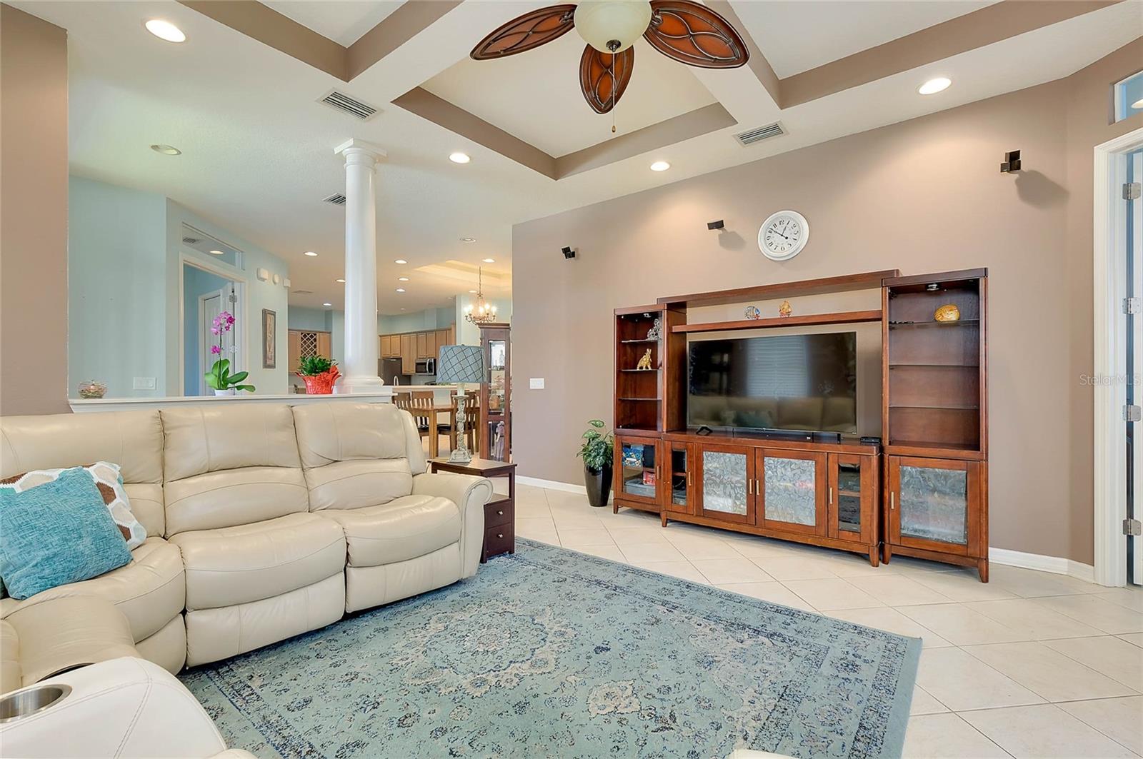 Image 11 of 73 For 7303 Hamilton Road