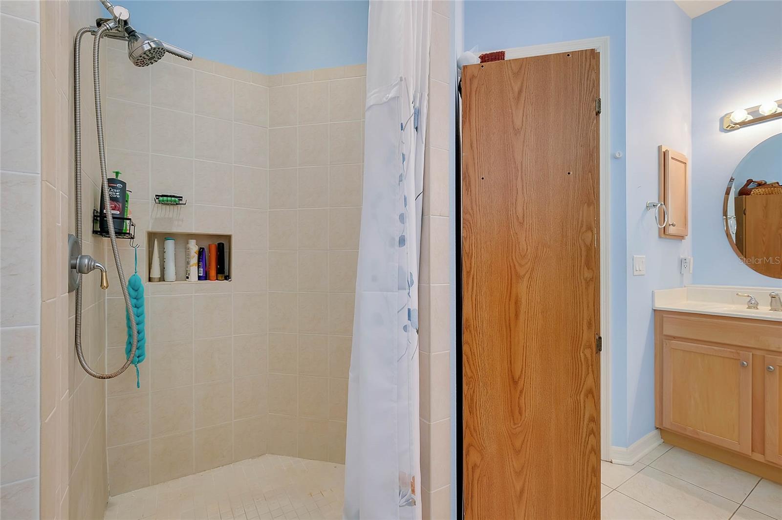 Image 32 of 73 For 7303 Hamilton Road