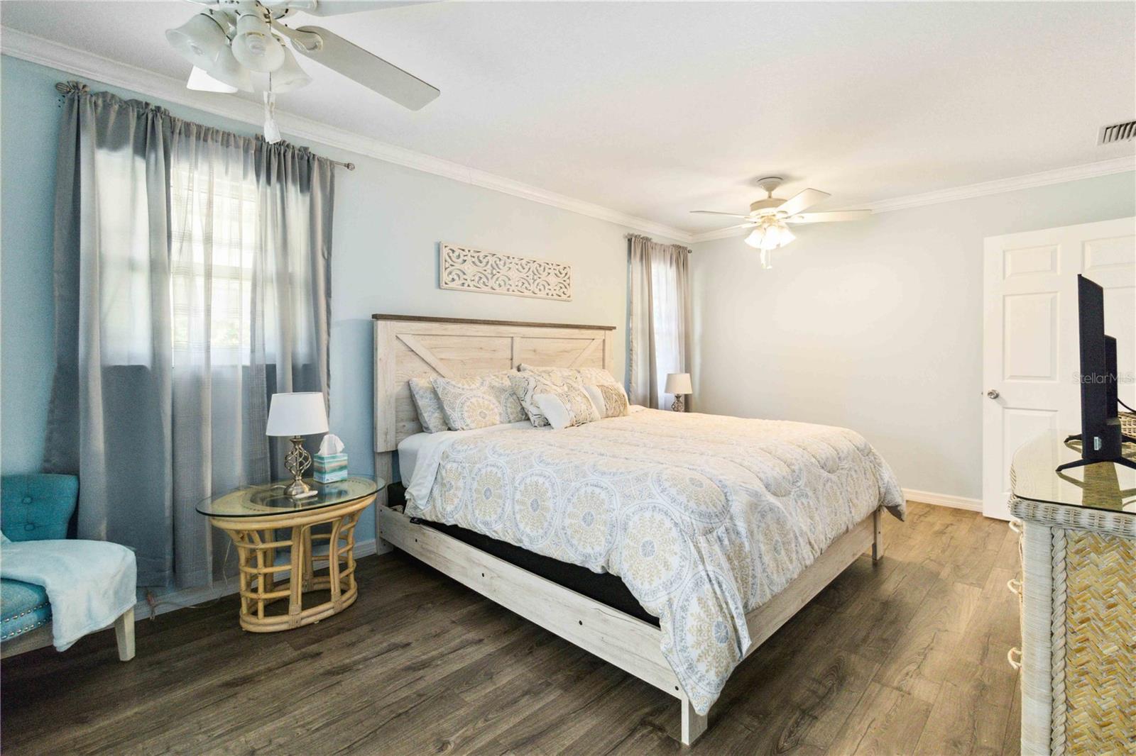 Image 24 of 69 For 3102 34th Avenue