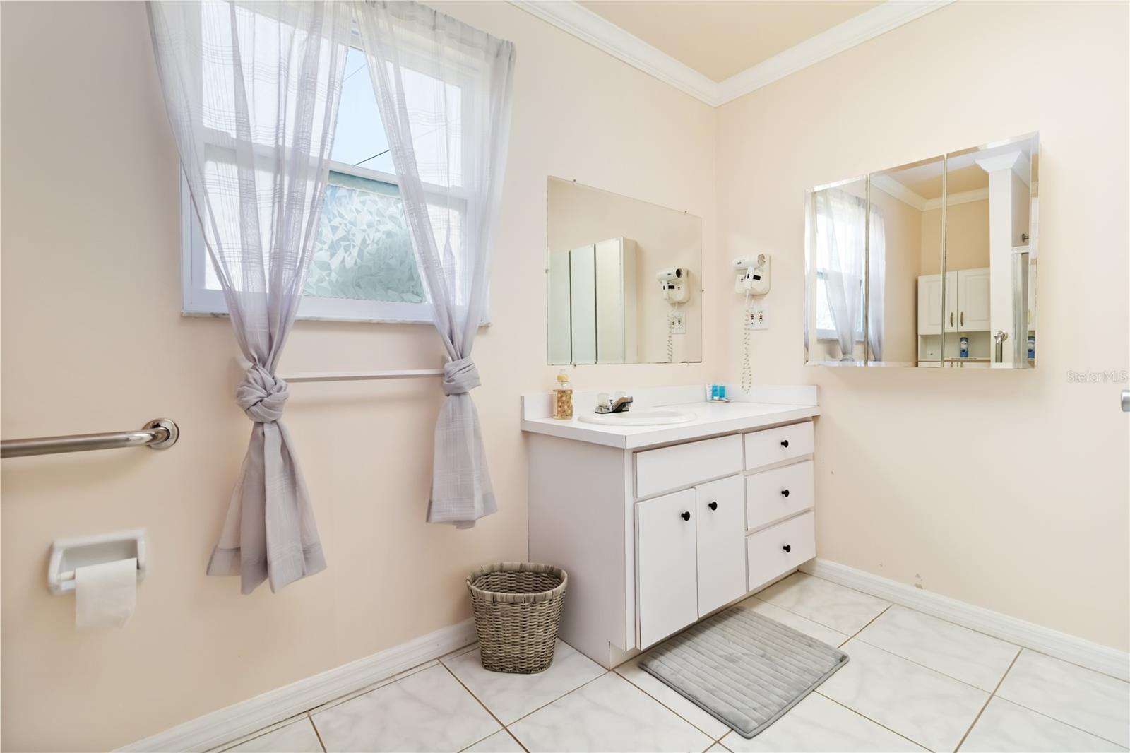 Image 28 of 69 For 3102 34th Avenue