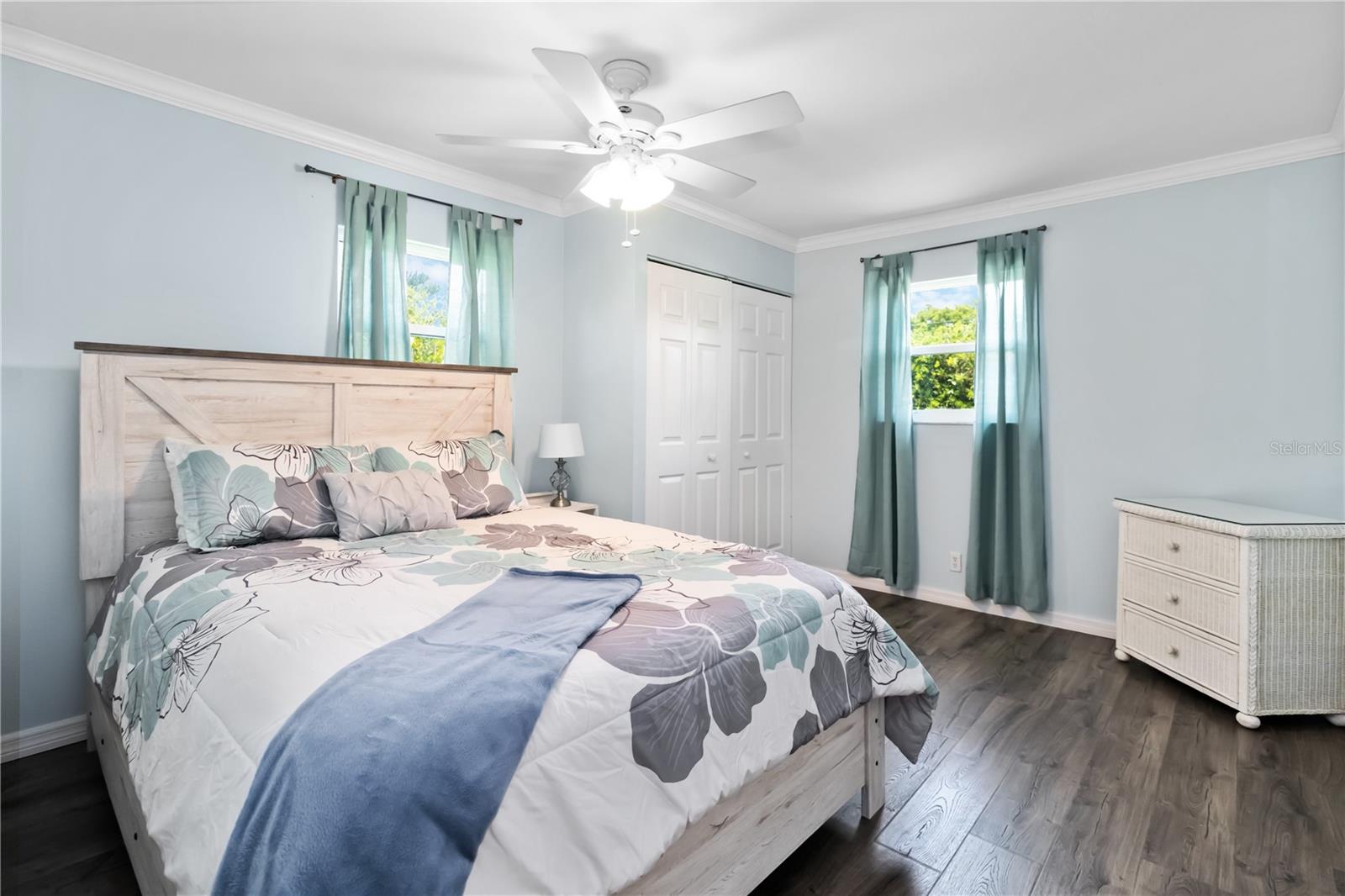 Image 31 of 69 For 3102 34th Avenue