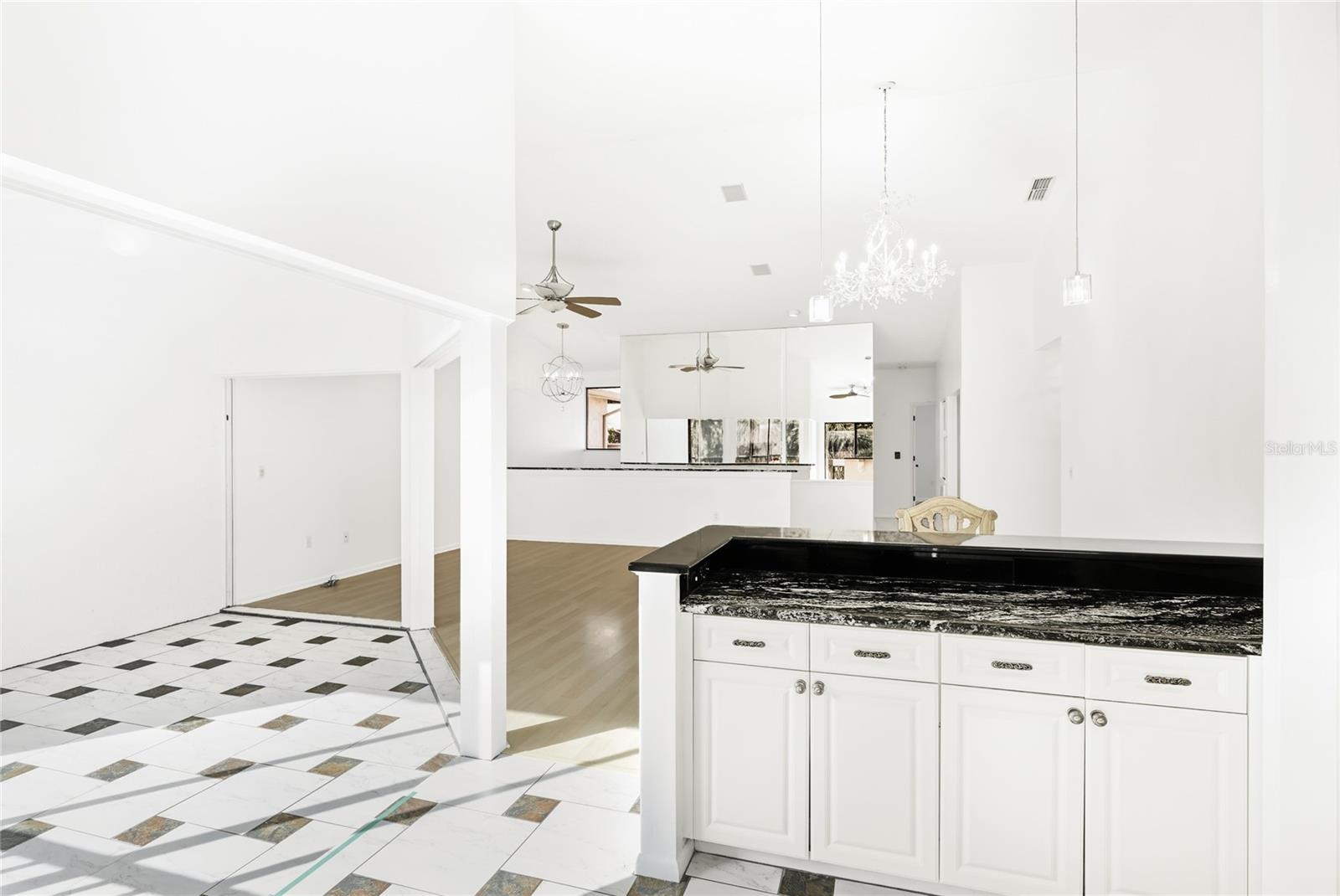 Image 17 of 57 For 1648 Starling Drive 202