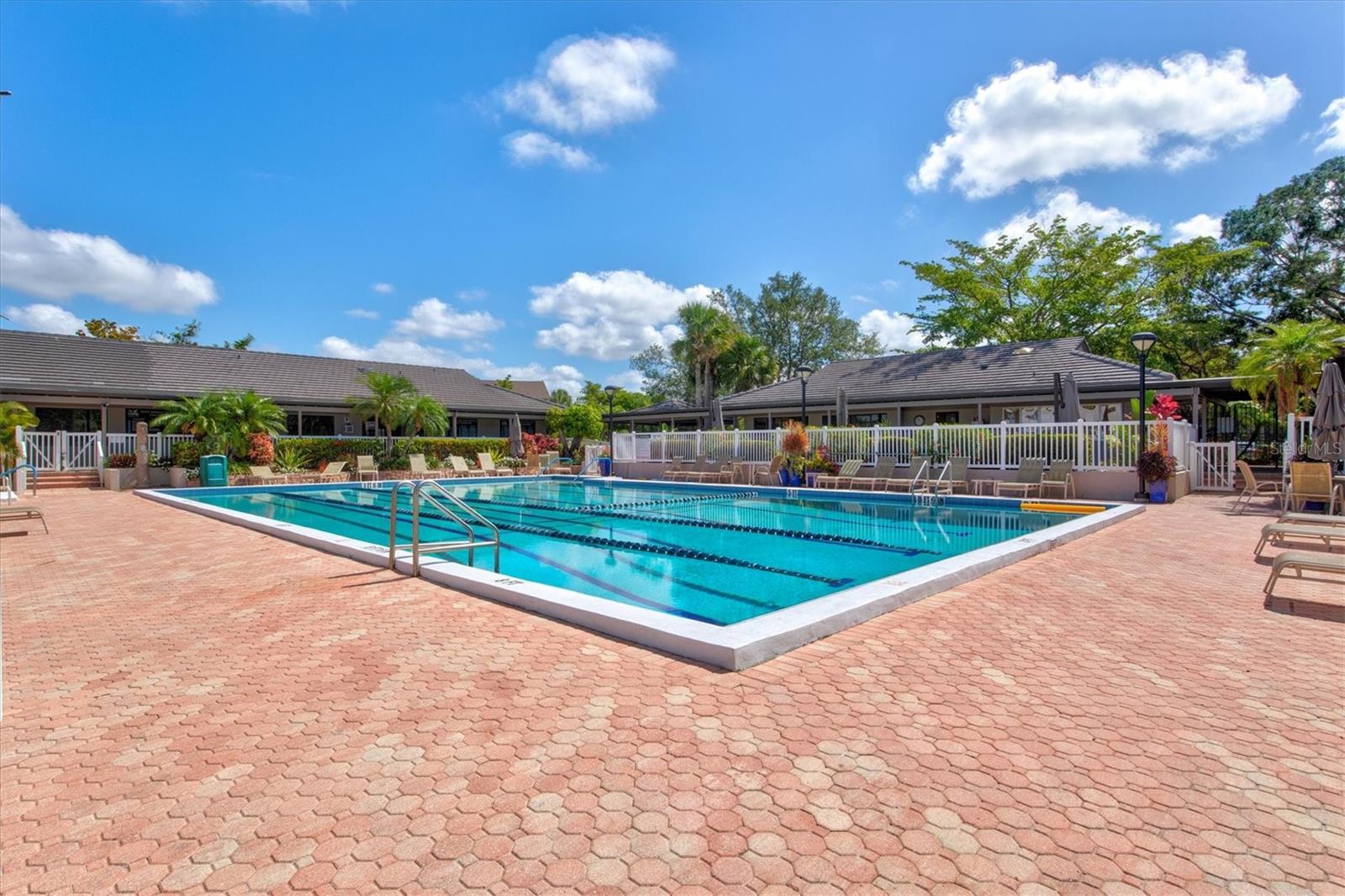 Image 49 of 57 For 1648 Starling Drive 202