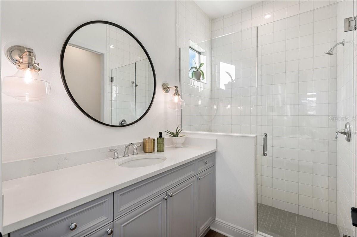 Image 32 of 71 For 6349 Isla Del Ray Avenue