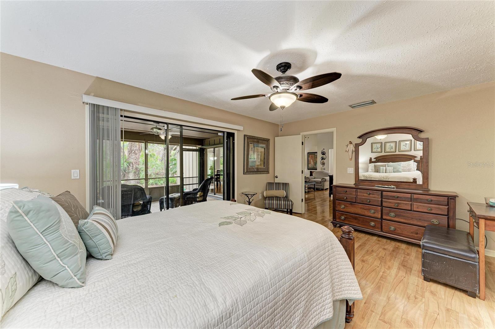 Image 23 of 42 For 1505 Blue Oak Lane