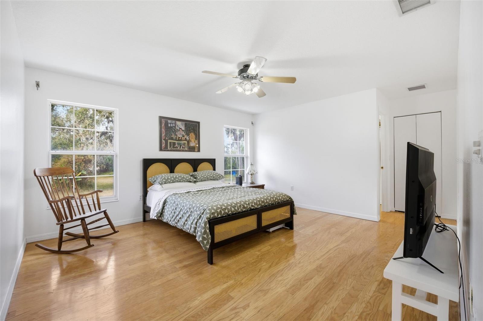 Image 17 of 34 For 10205 28th Ave E