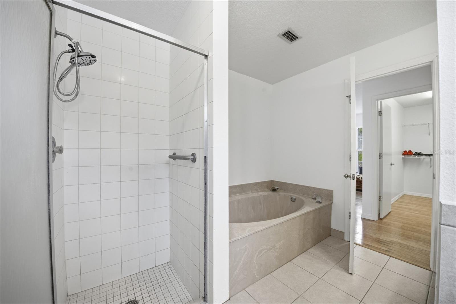 Image 21 of 34 For 10205 28th Ave E