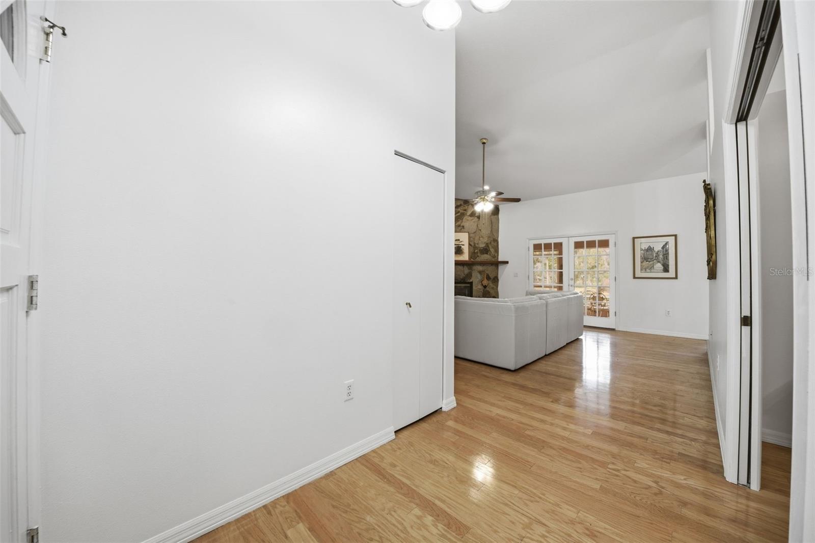 Image 8 of 34 For 10205 28th Ave E