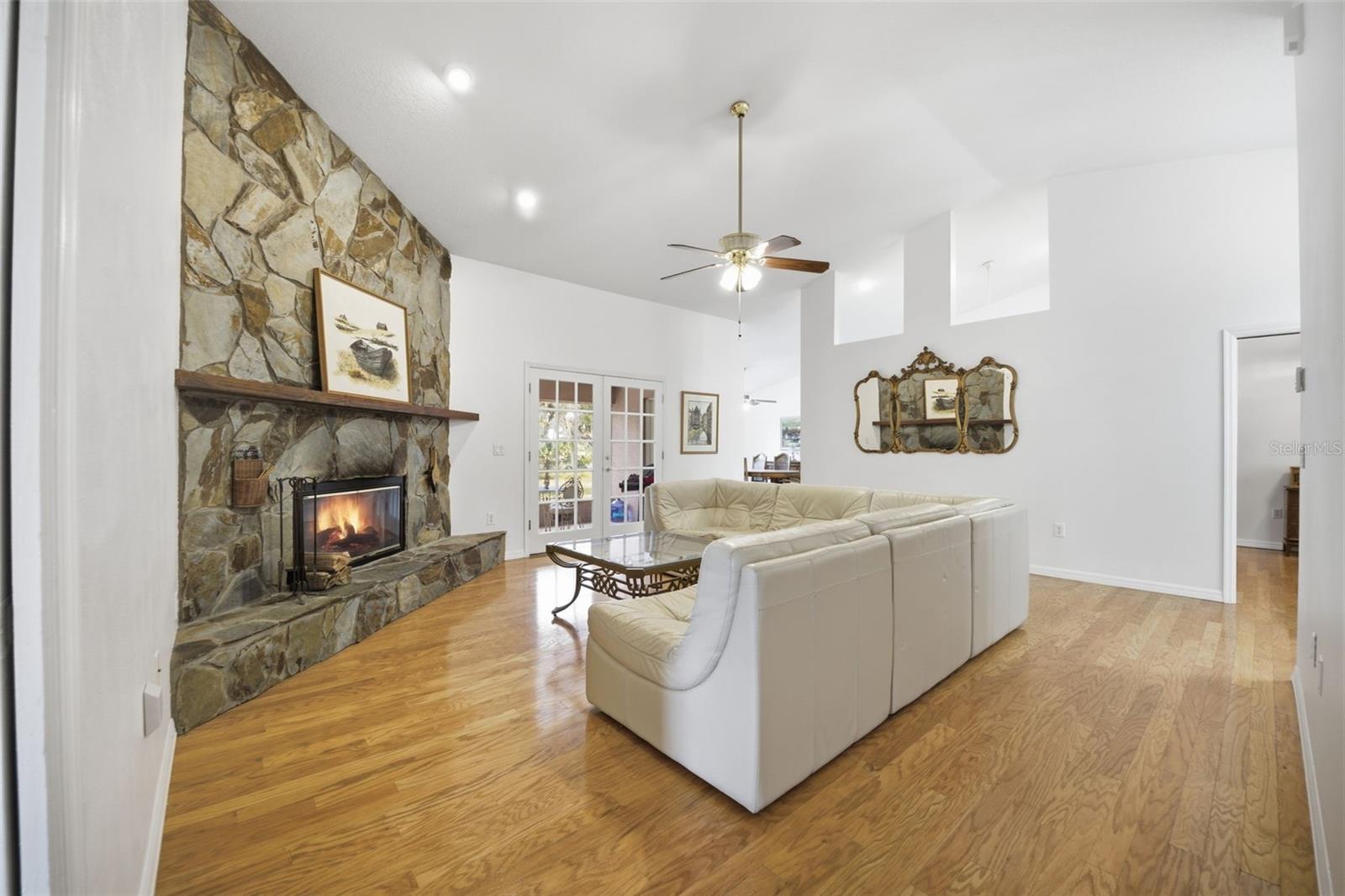 Image 9 of 34 For 10205 28th Ave E