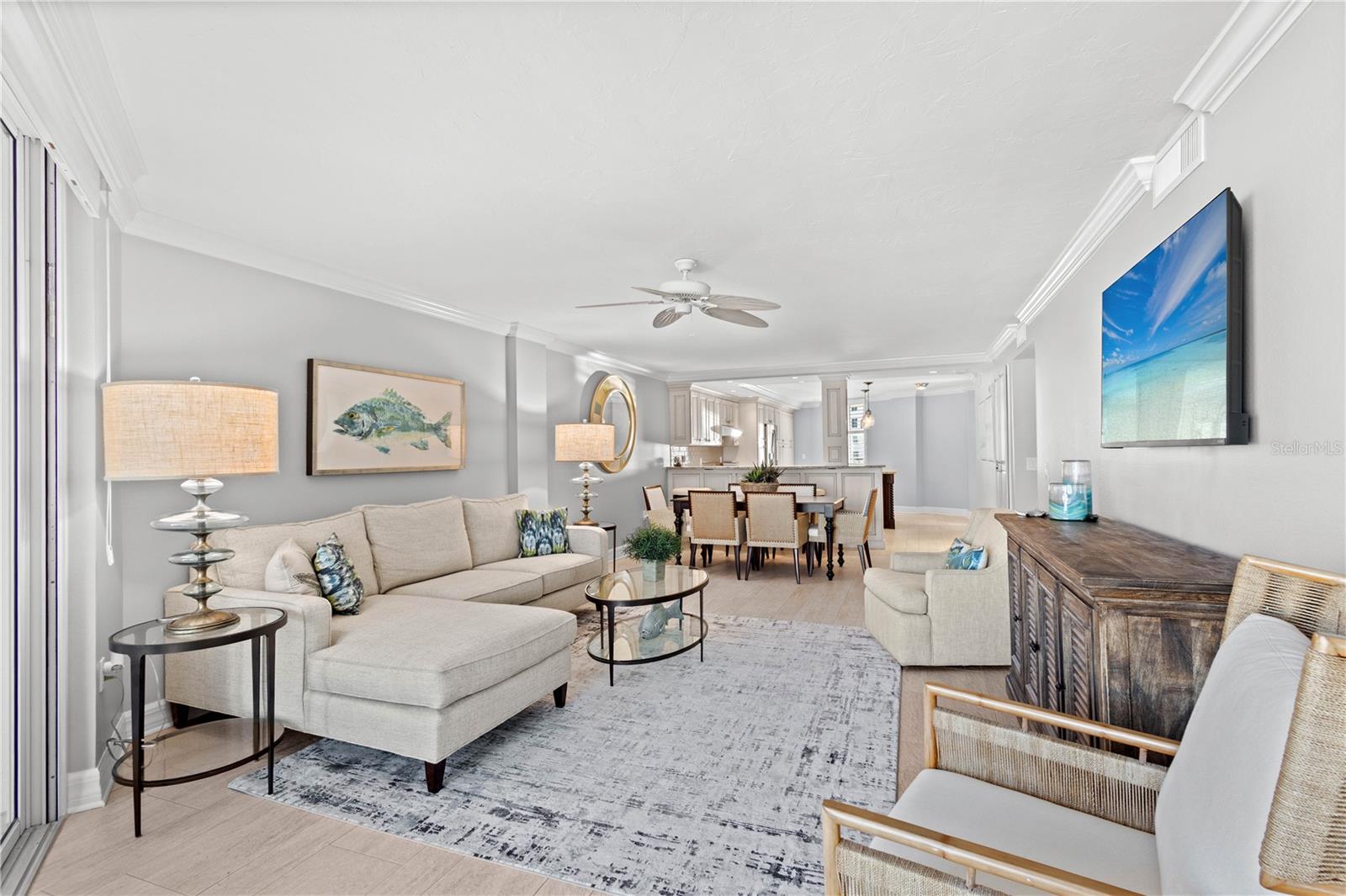 Image 14 of 39 For 5880 Midnight Pass Road 804