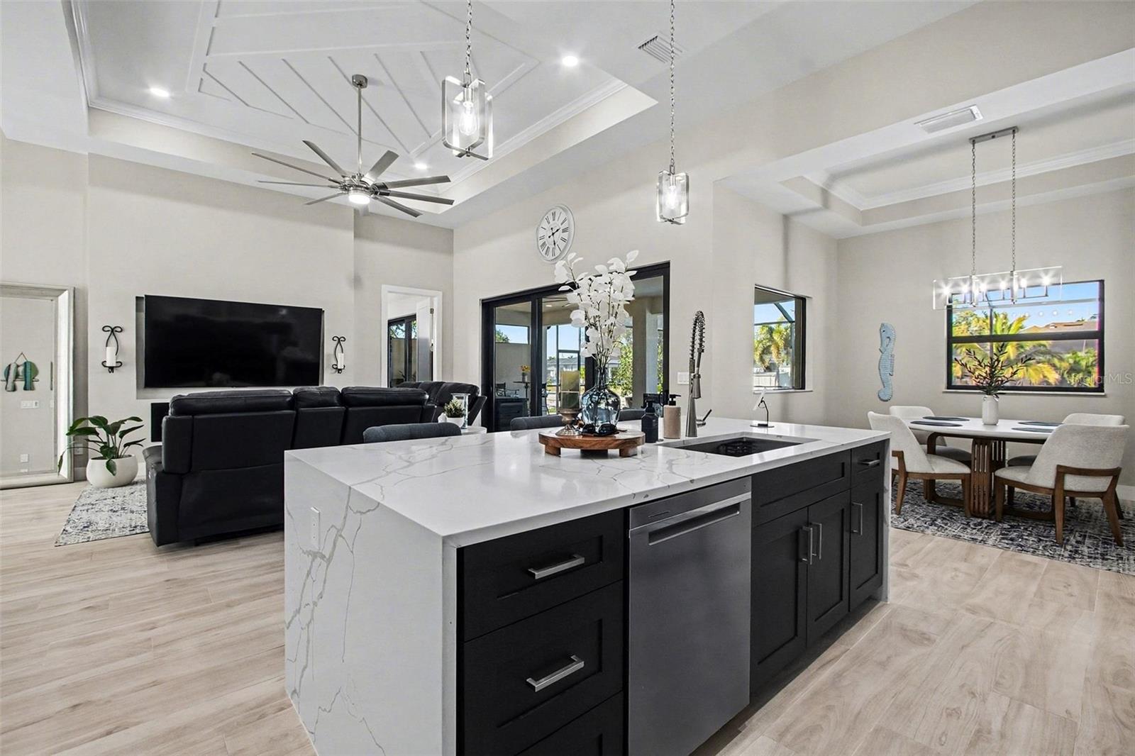 Image 13 of 35 For 1213 24th Street