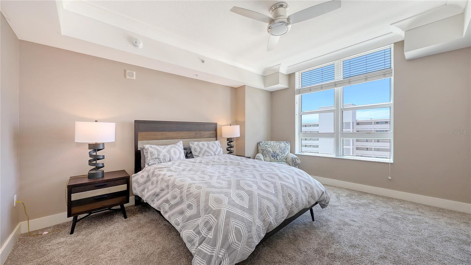 Image 16 of 35 For 1350 Main Street 712