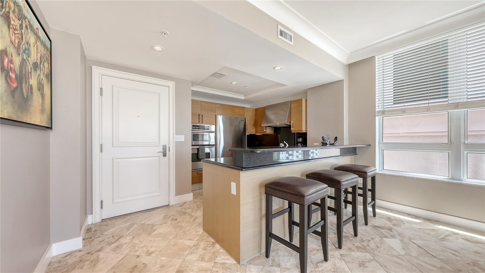 Image 6 of 35 For 1350 Main Street 712