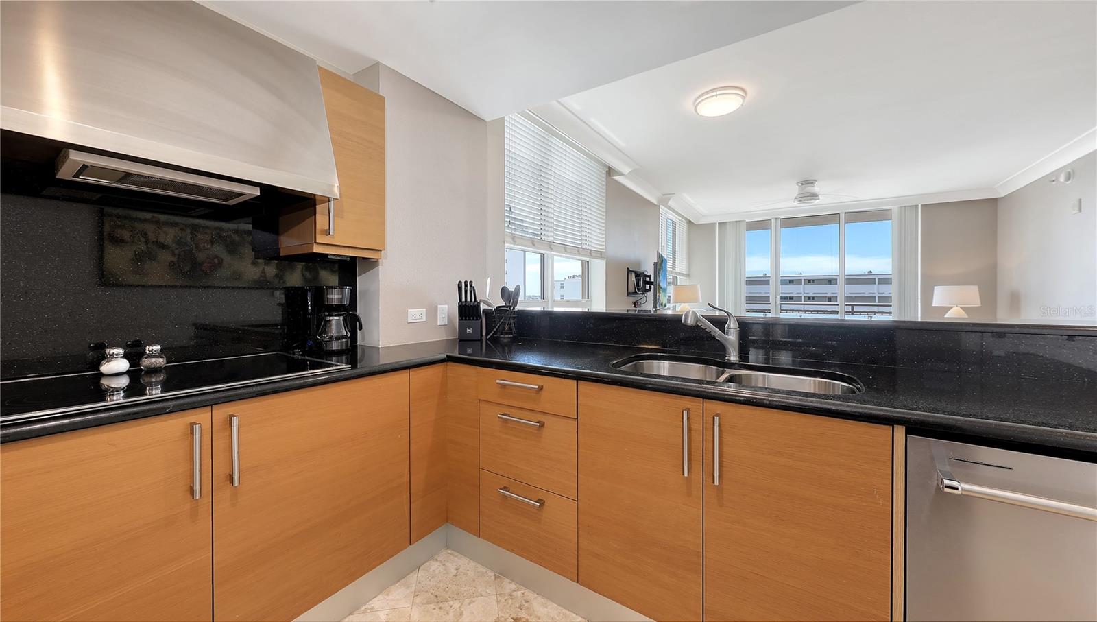 Image 9 of 35 For 1350 Main Street 712