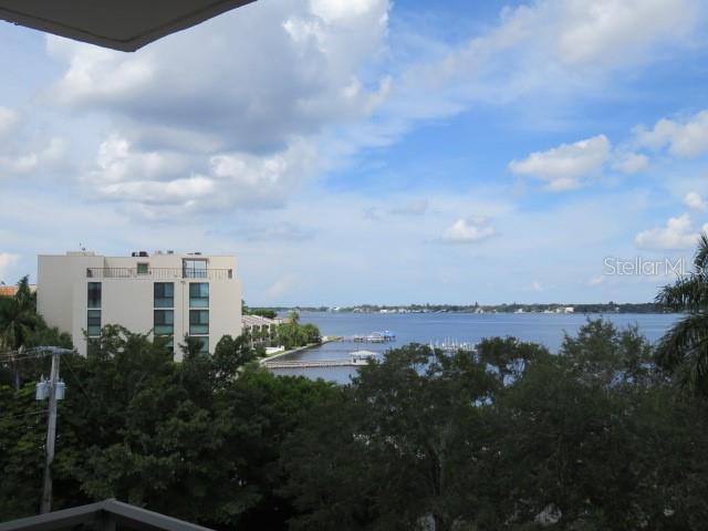 Image 21 of 29 For 1400 1st Avenue W 504