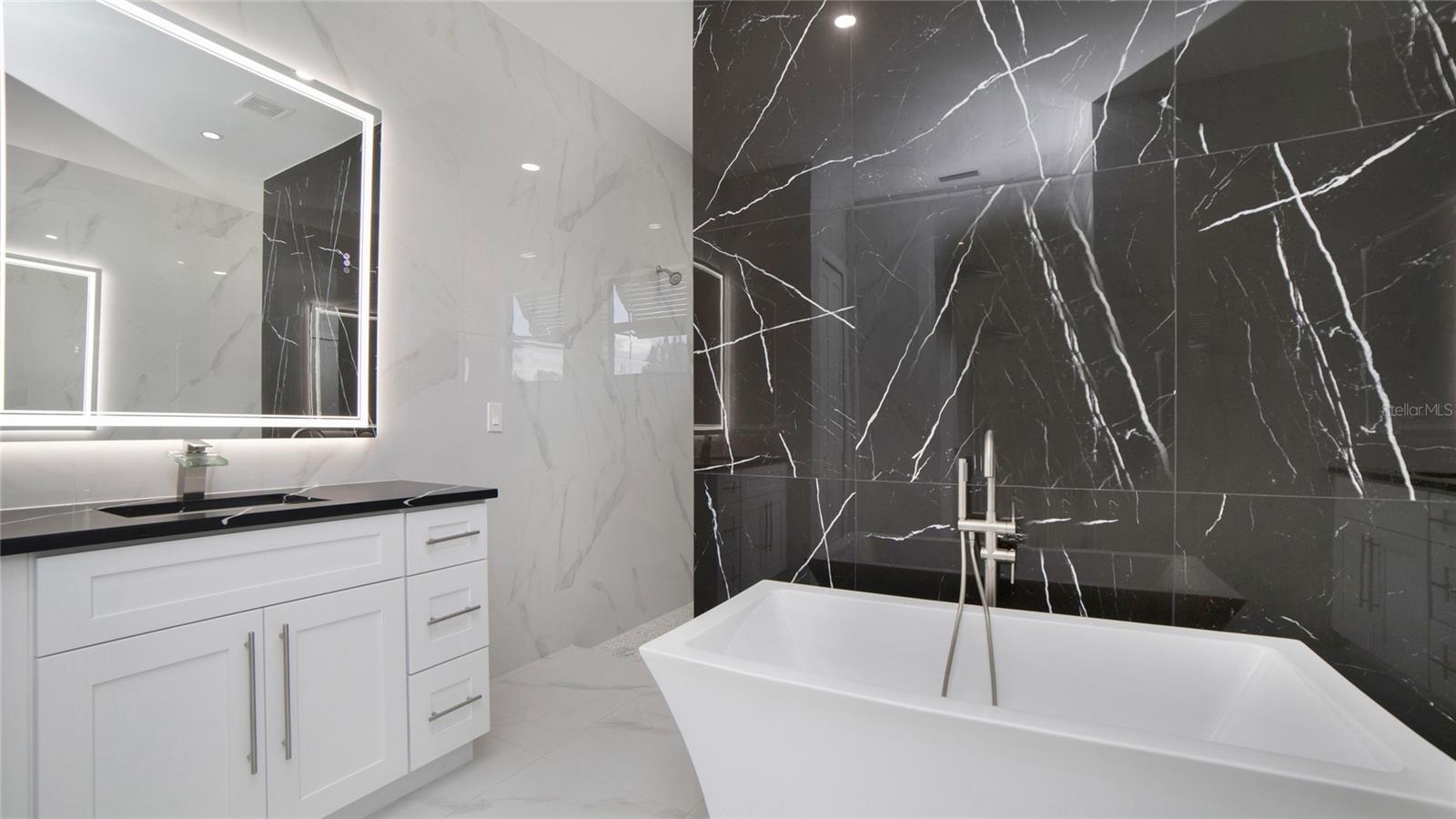 Image 18 of 53 For 2343 Oil Well Road