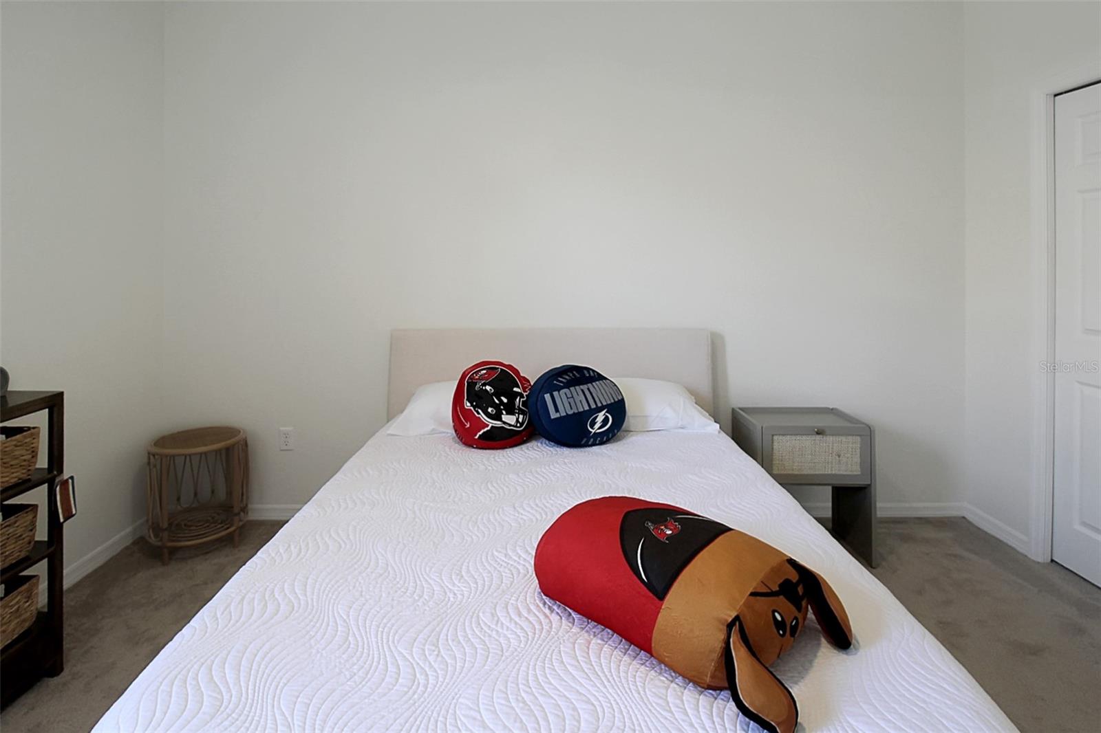 Image 17 of 55 For 8820 Heritage Sound Drive