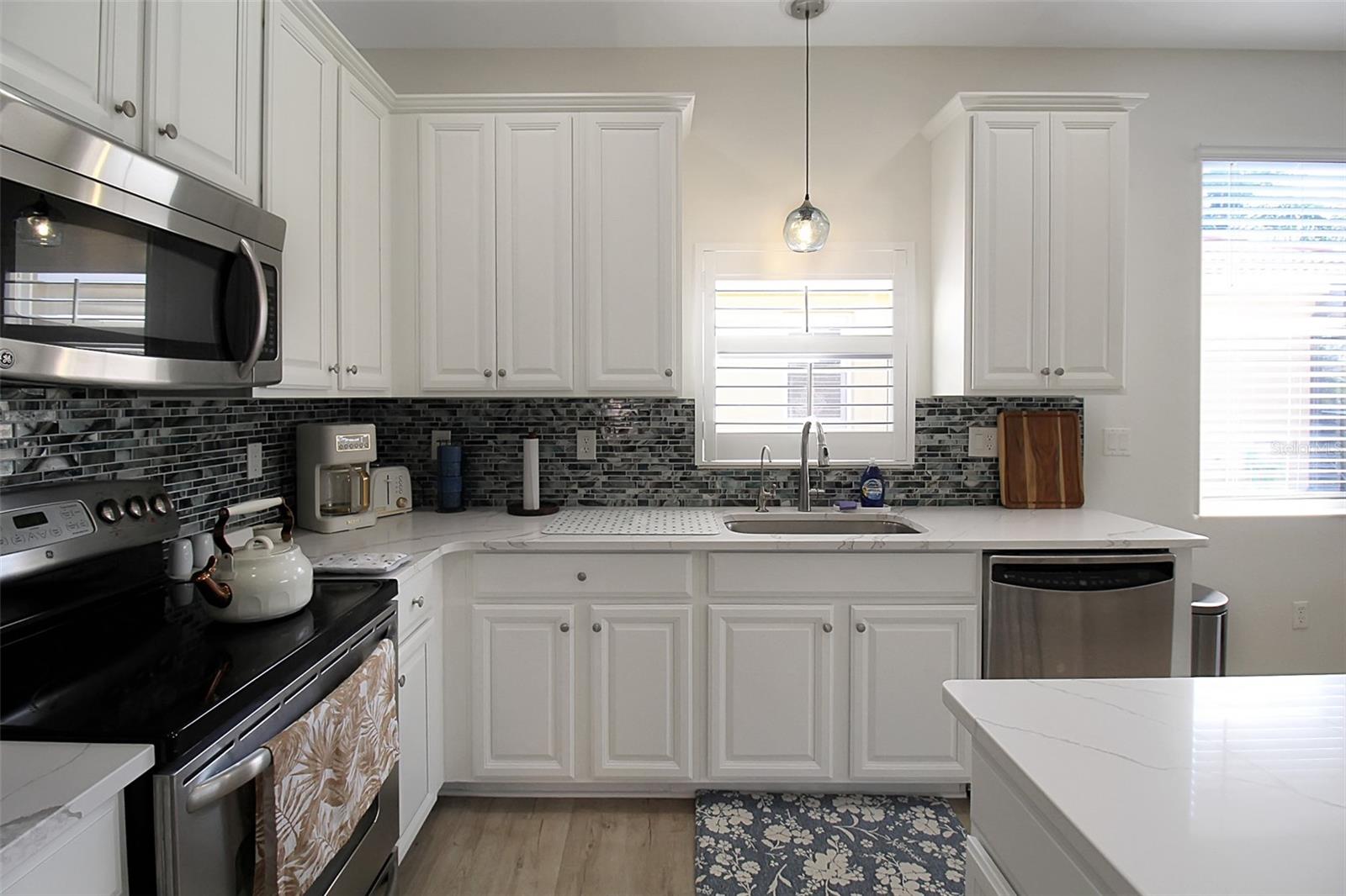 Image 28 of 55 For 8820 Heritage Sound Drive