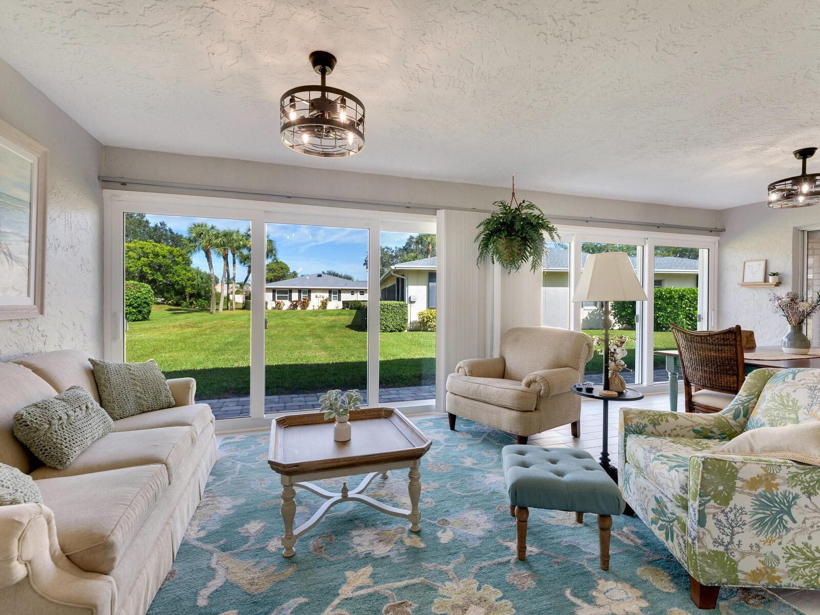 Image 15 of 51 For 6994 Country Club Drive N