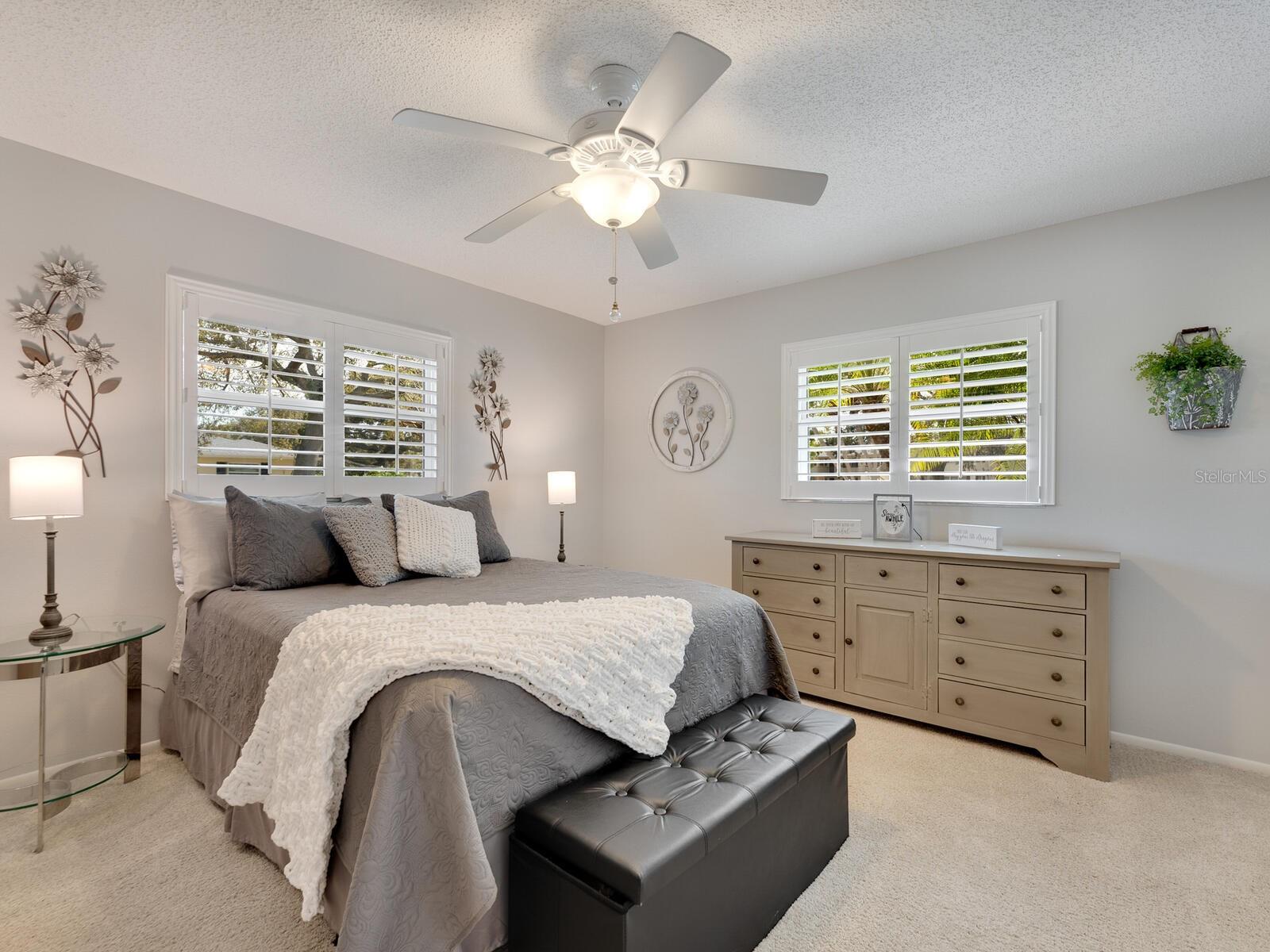 Image 24 of 51 For 6994 Country Club Drive N