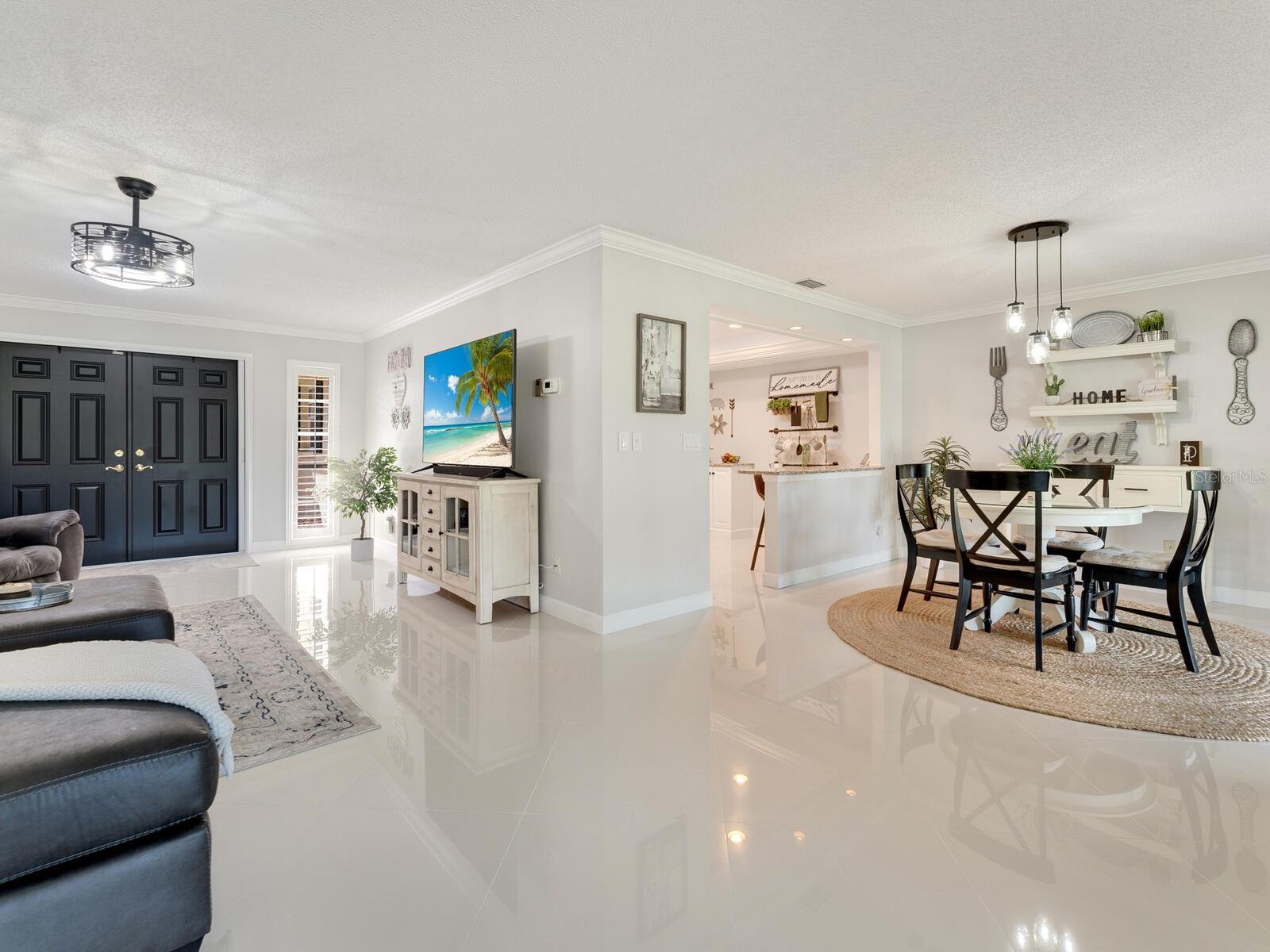 Image 8 of 51 For 6994 Country Club Drive N