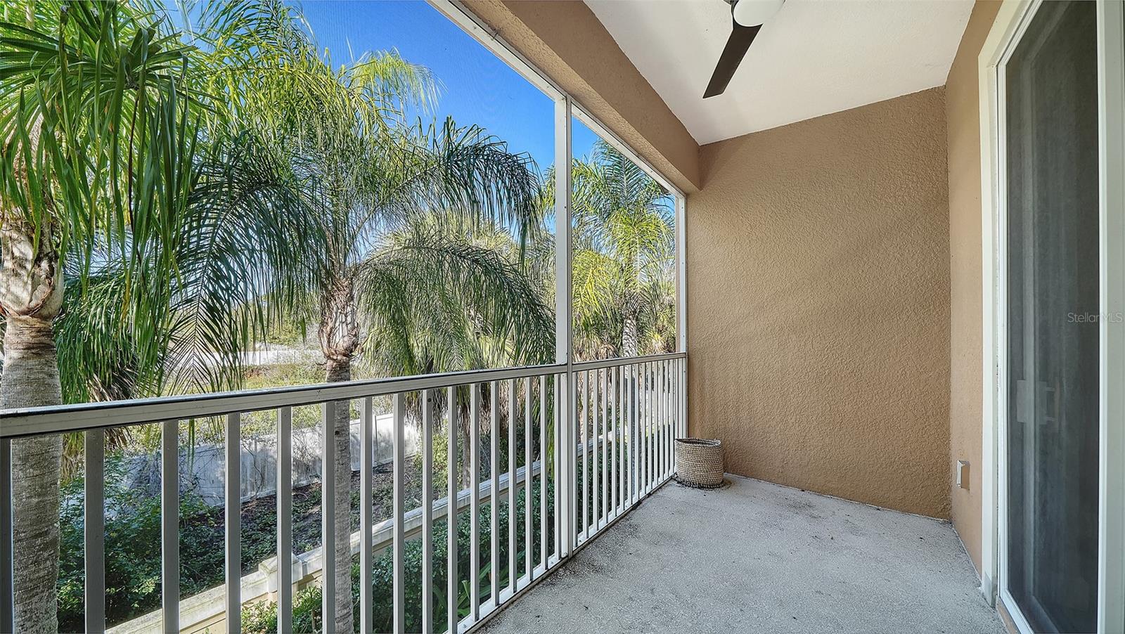 Image 19 of 35 For 7983 Limestone Lane 14-201