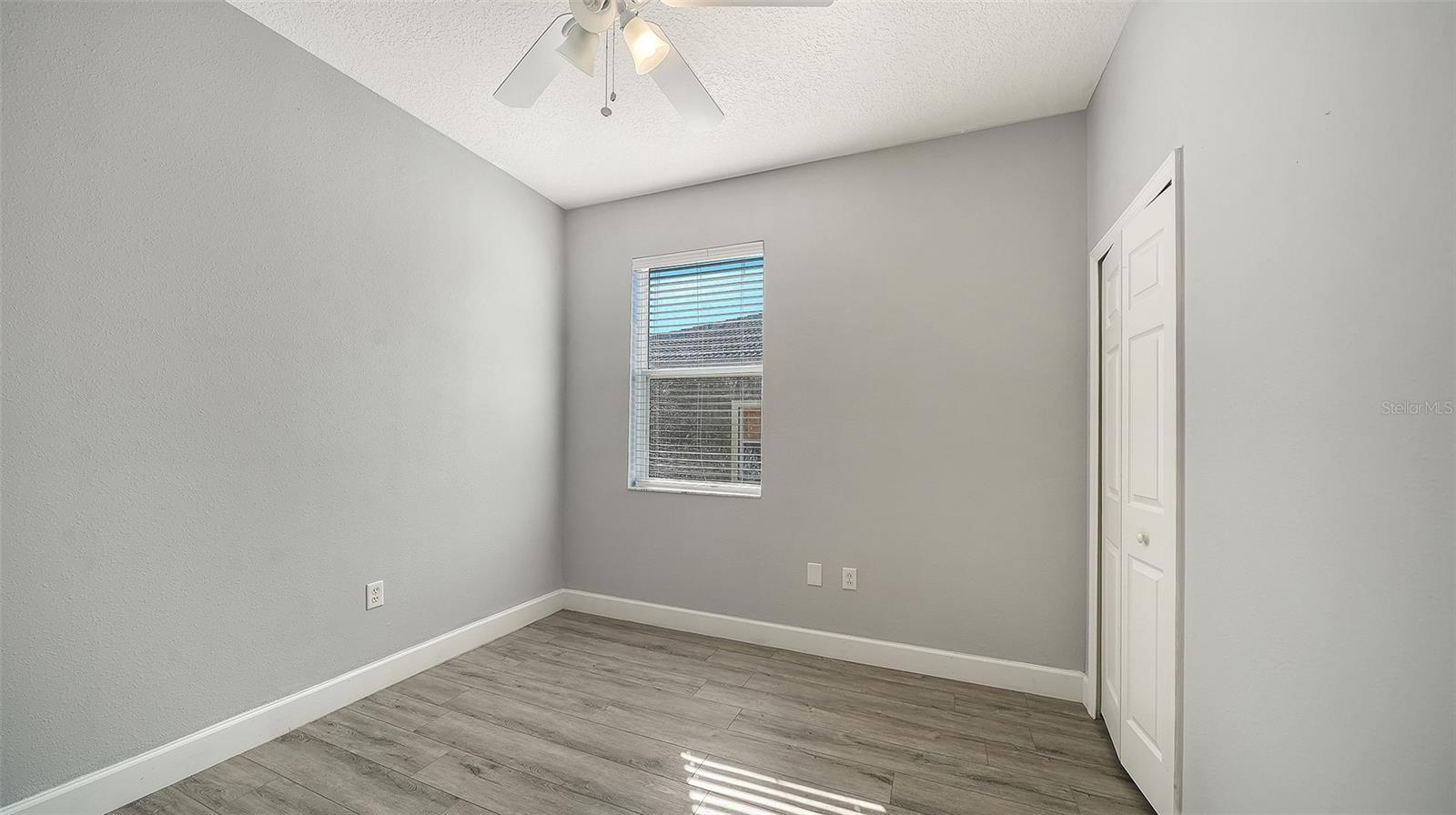 Image 22 of 35 For 7983 Limestone Lane 14-201